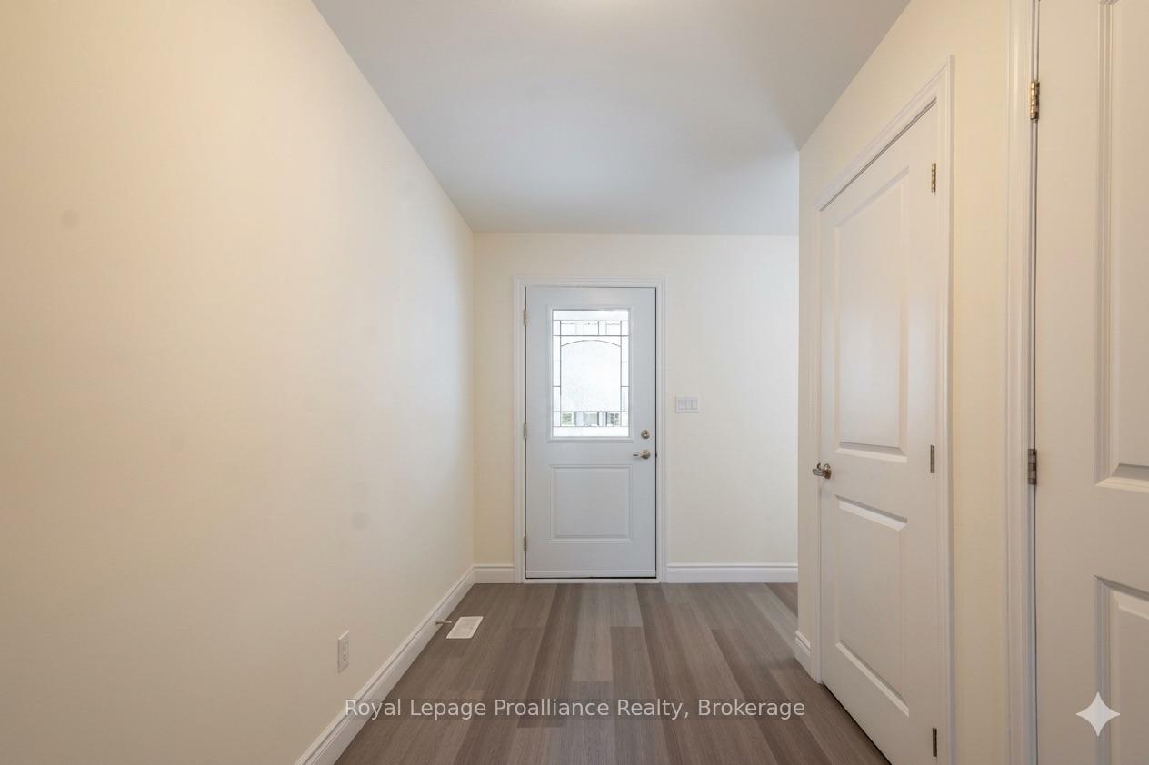 Photo 3 of 119 Farrington Crescent, Prince Edward County, Picton Ward — HOMEH