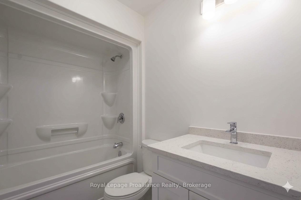 Photo 16 of 119 Farrington Crescent, Prince Edward County, Picton Ward — HOMEH