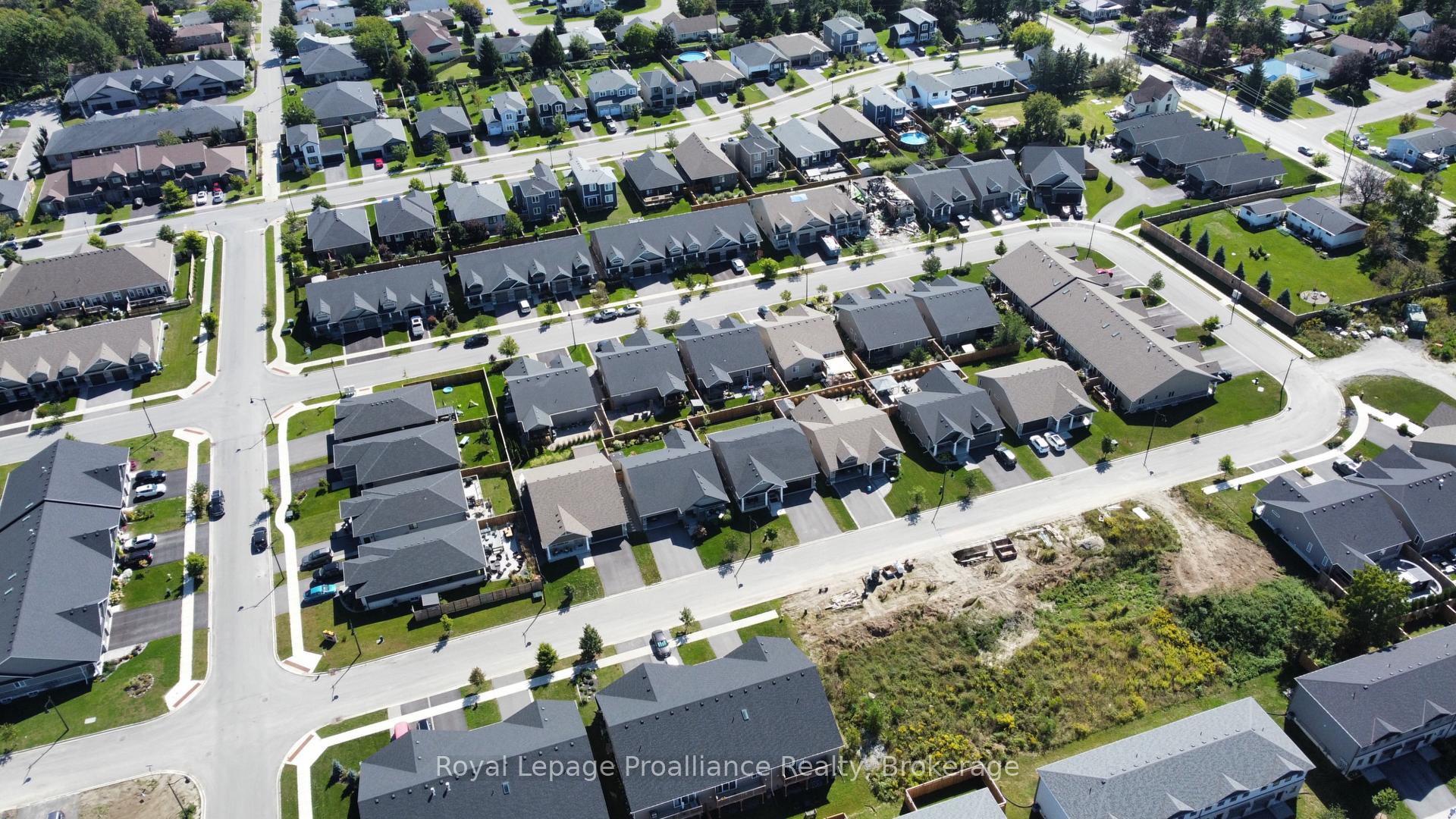Photo 21 of 119 Farrington Crescent, Prince Edward County, Picton Ward — HOMEH