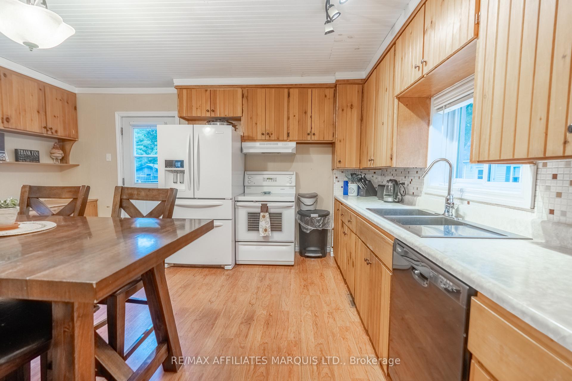 Photo 4 of 311 Fourth Street W, Cornwall, Cornwall — HOMEH