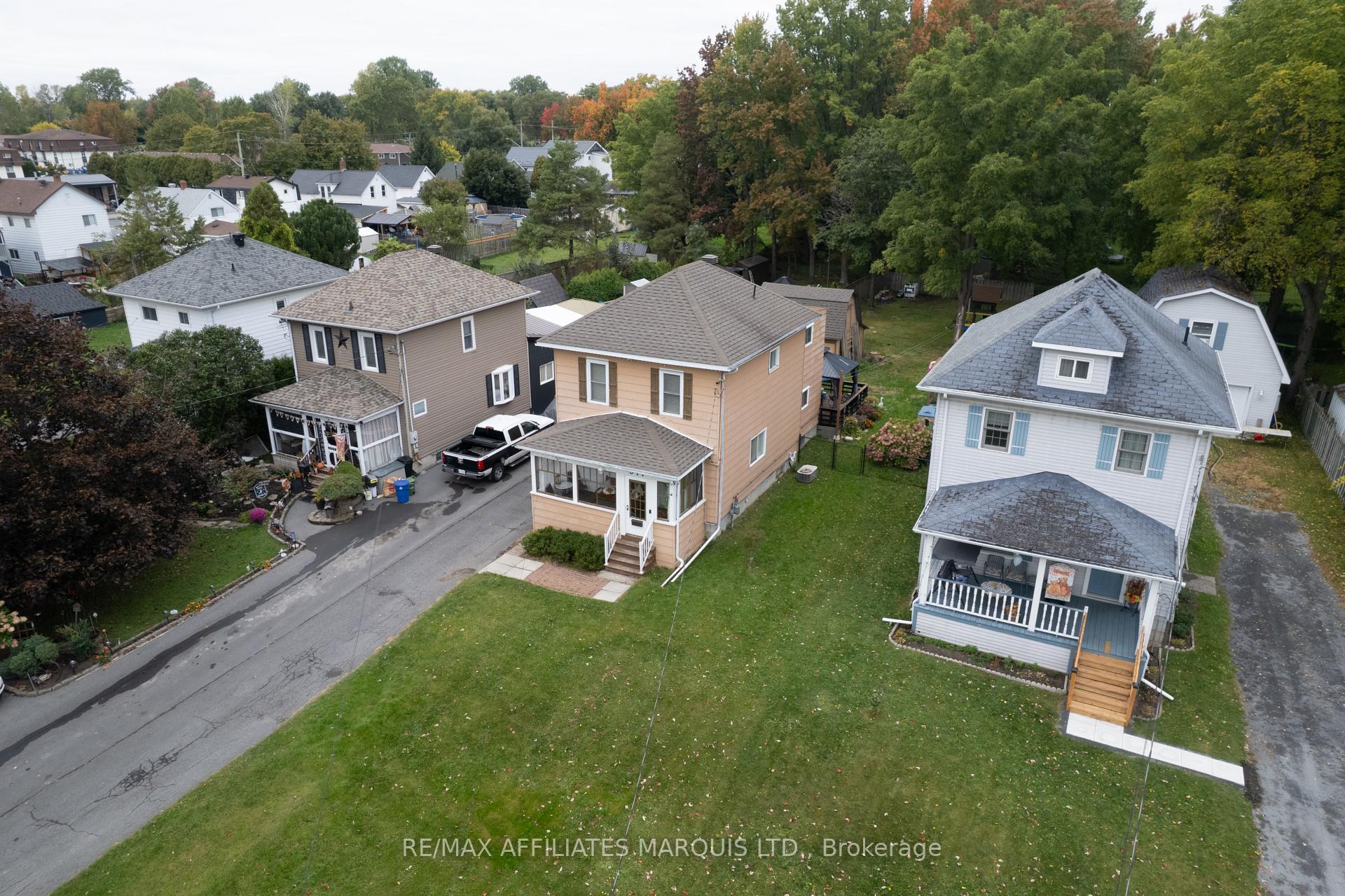 Photo 28 of 311 Fourth Street W, Cornwall, Cornwall — HOMEH