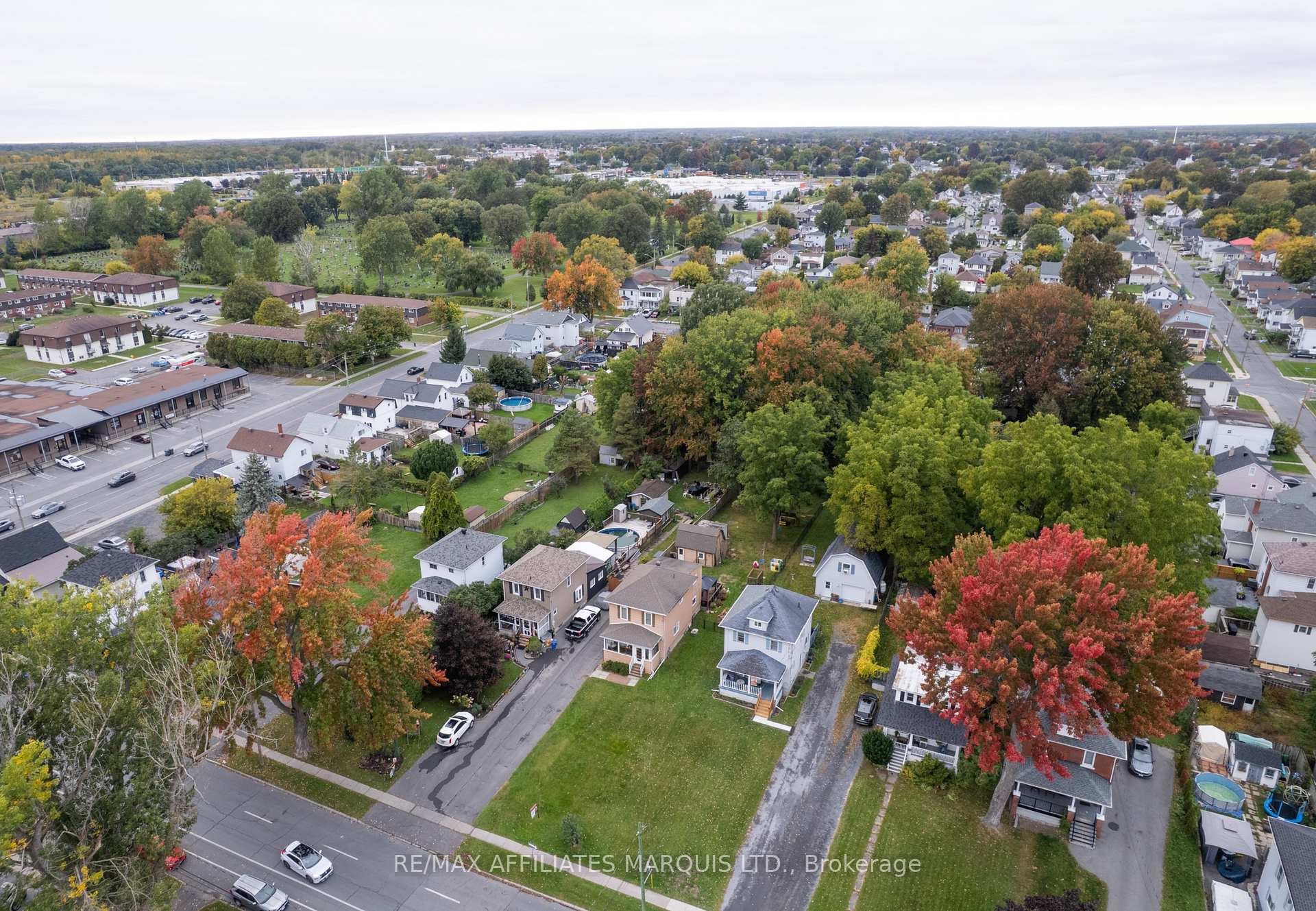 Photo 32 of 311 Fourth Street W, Cornwall, Cornwall — HOMEH