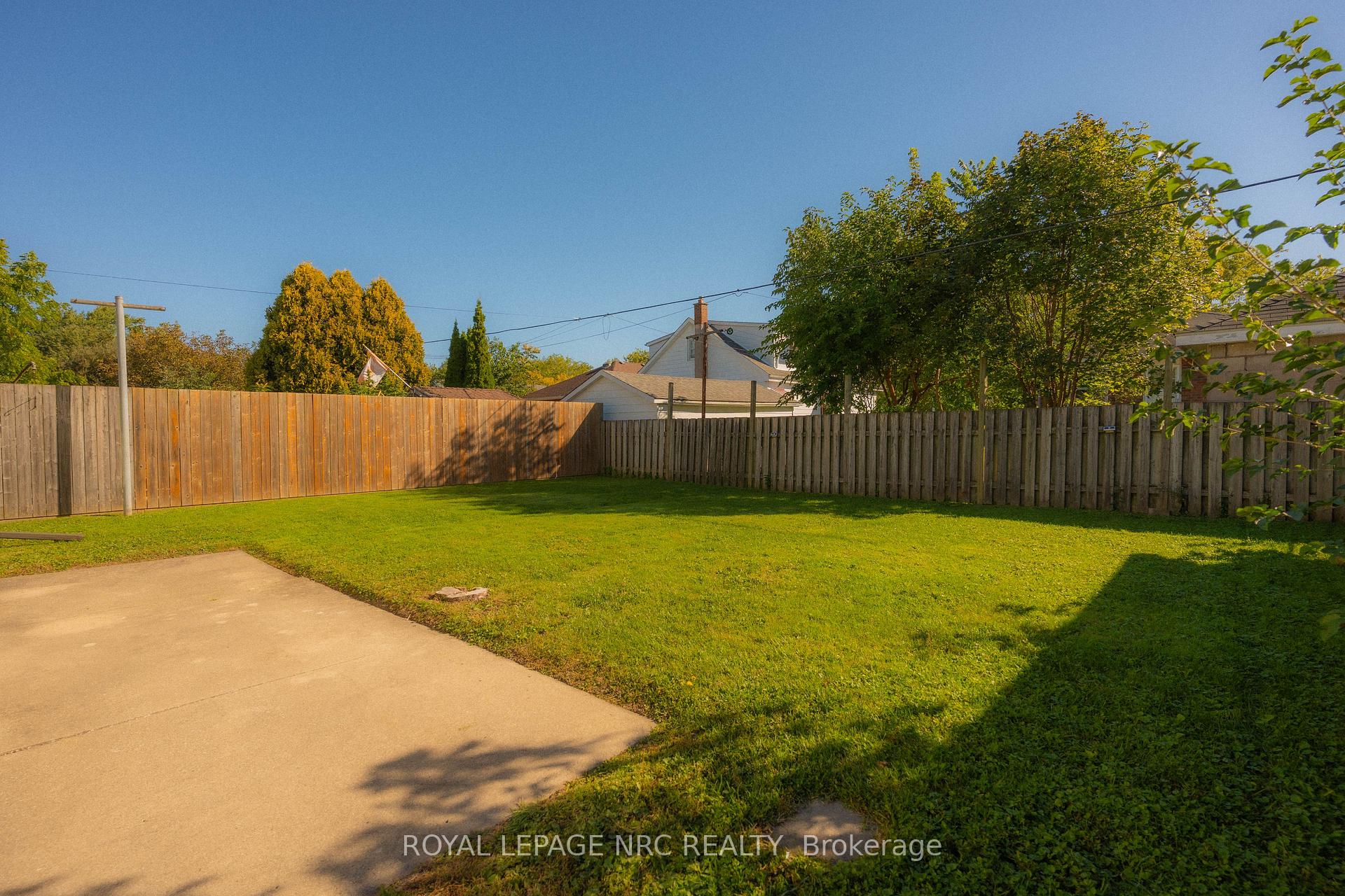 Photo 5 of 56 Lyons Avenue, Welland, Lincoln/Crowland — HOMEH