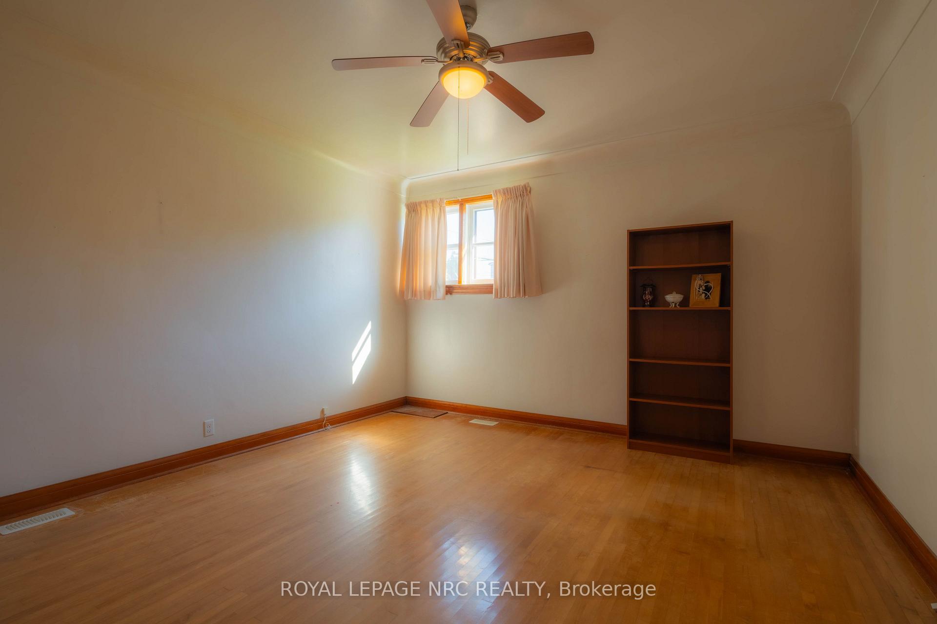 Photo 20 of 56 Lyons Avenue, Welland, Lincoln/Crowland — HOMEH
