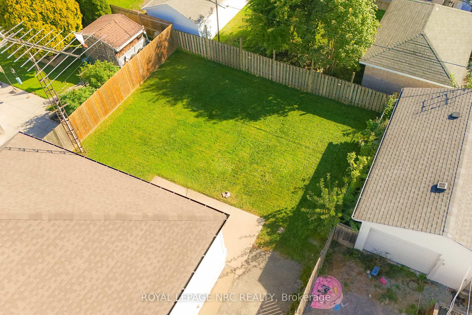 Photo 29 of 56 Lyons Avenue, Welland, Lincoln/Crowland — HOMEH