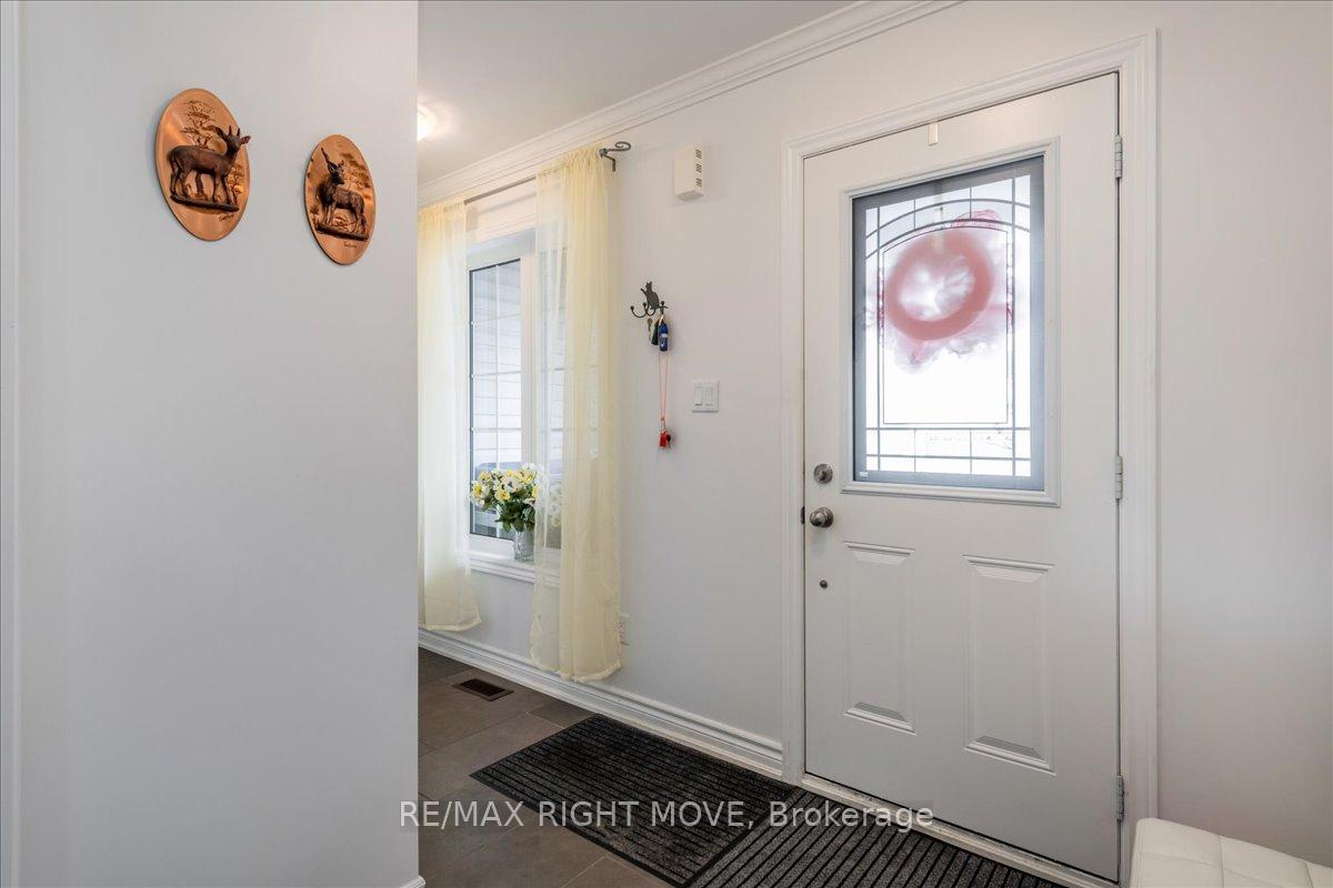 Photo 2 of 1 Sinclair Crescent, Ramara, Atherley — HOMEH