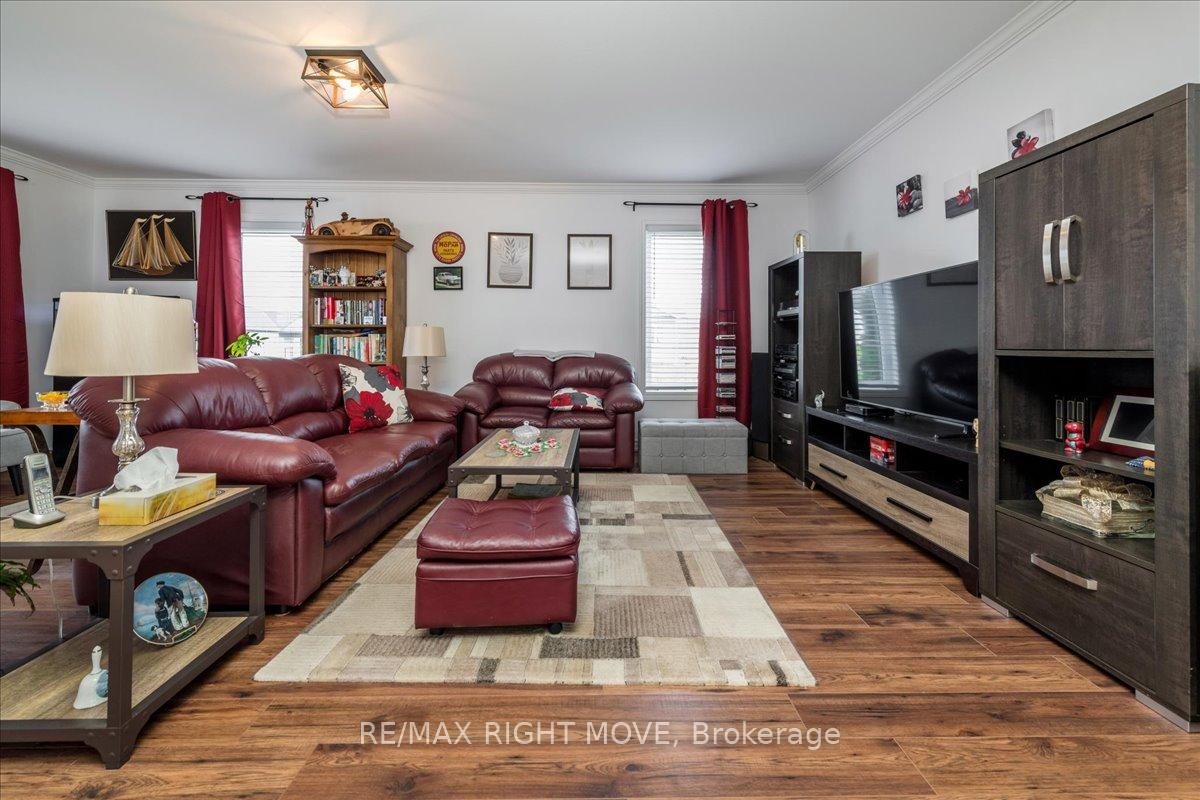 Photo 5 of 1 Sinclair Crescent, Ramara, Atherley — HOMEH