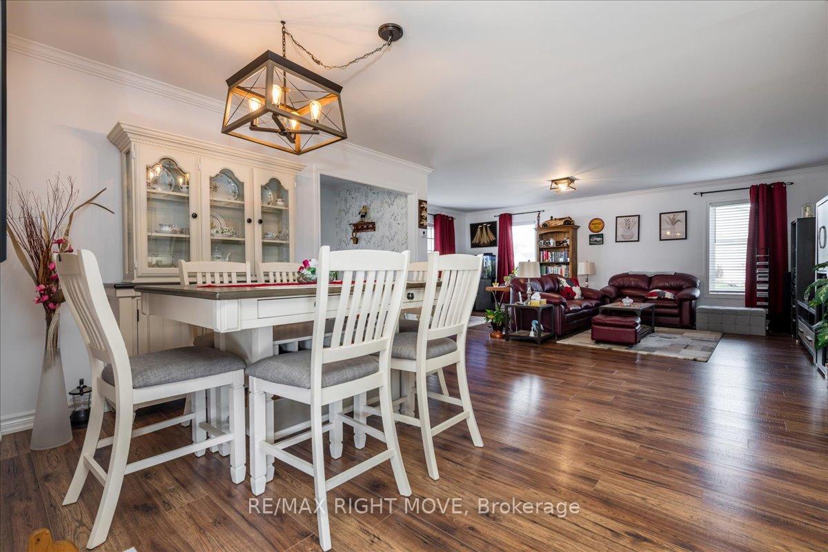Photo 8 of 1 Sinclair Crescent, Ramara, Atherley — HOMEH