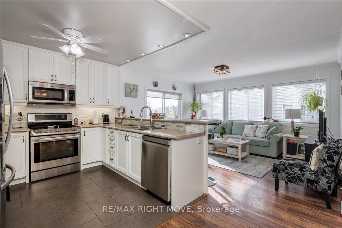 Photo 10 of 1 Sinclair Crescent, Ramara, Atherley — HOMEH