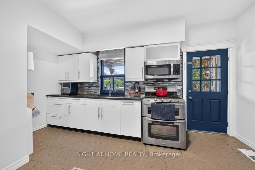 Photo 16 of 36 Sherman Avenue N, Hamilton, Stipley — HOMEH