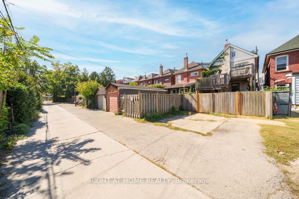 Photo 48 of 36 Sherman Avenue N, Hamilton, Stipley — HOMEH