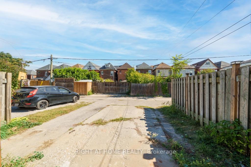 Photo 50 of 36 Sherman Avenue N, Hamilton, Stipley — HOMEH