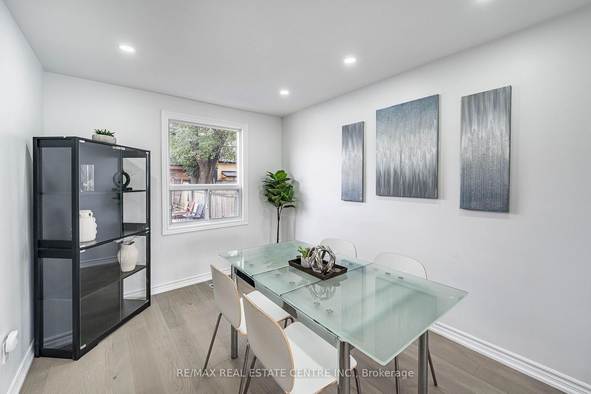 Photo 13 of 665 Jane Street, Toronto, Rockcliffe-Smythe — HOMEH