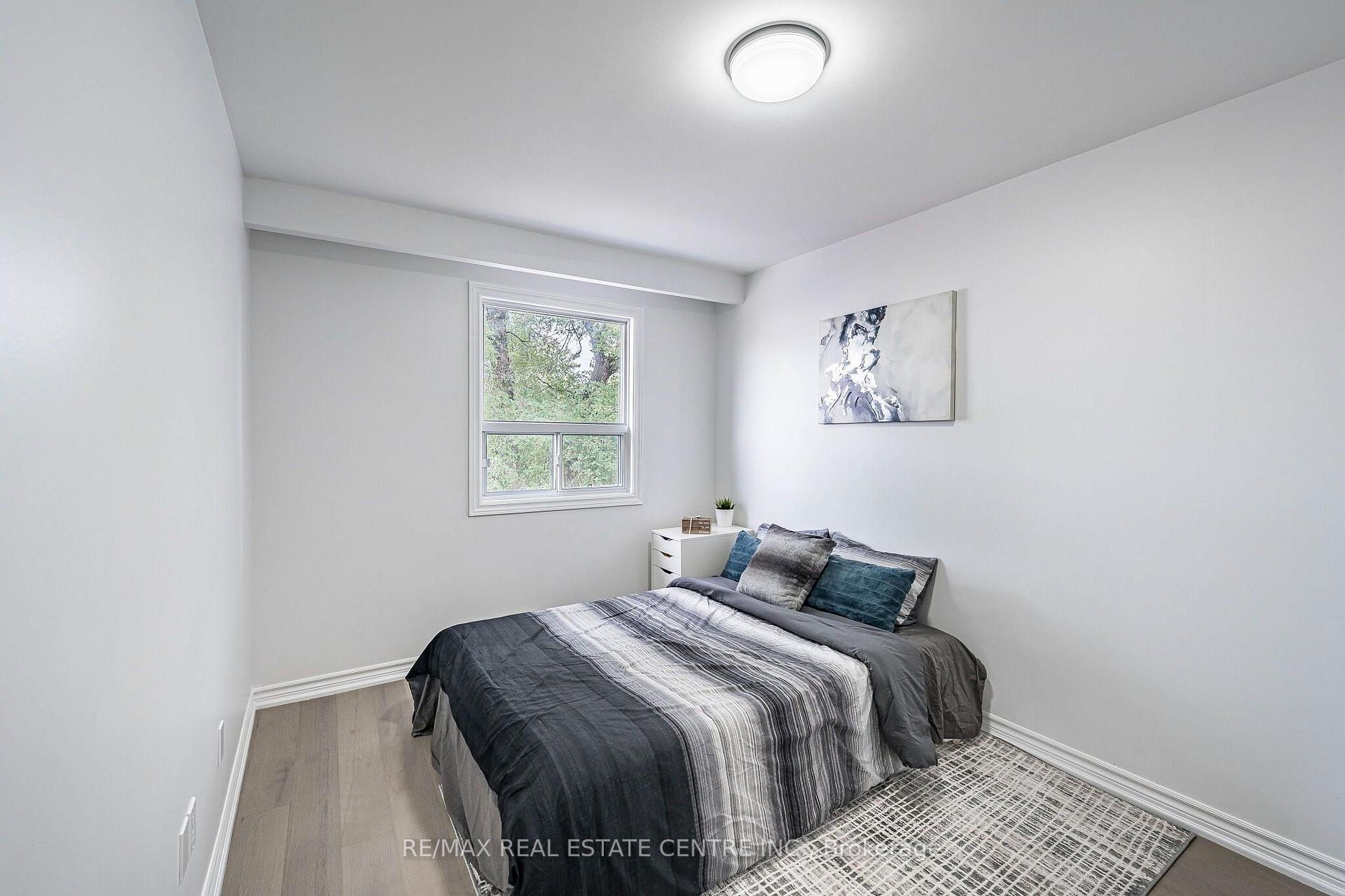Photo 24 of 665 Jane Street, Toronto, Rockcliffe-Smythe — HOMEH