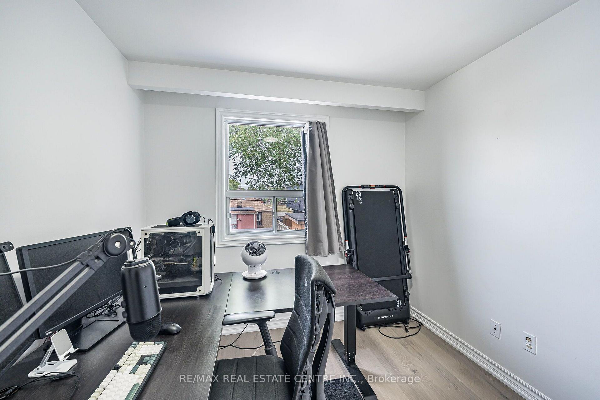 Photo 26 of 665 Jane Street, Toronto, Rockcliffe-Smythe — HOMEH
