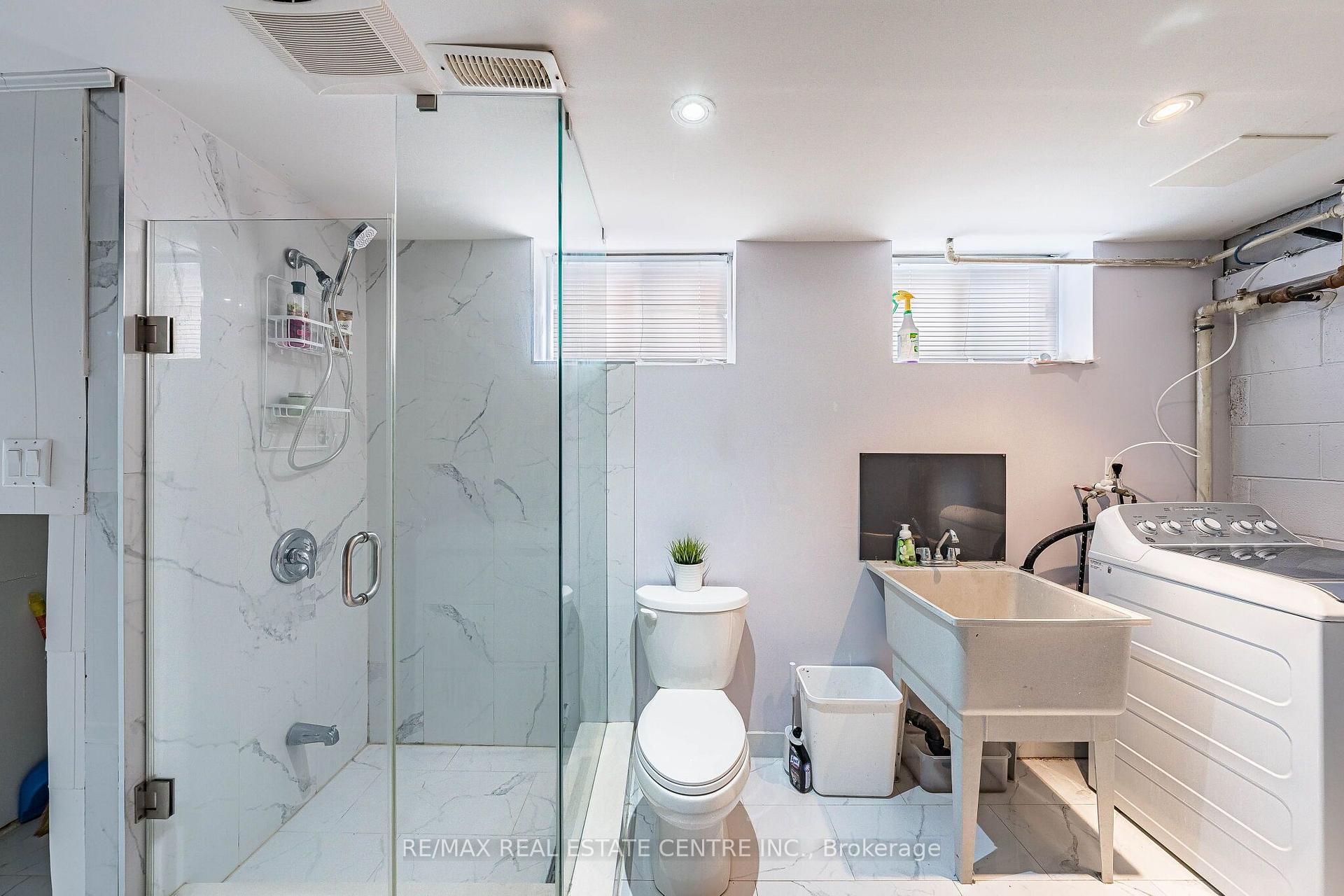 Photo 31 of 665 Jane Street, Toronto, Rockcliffe-Smythe — HOMEH