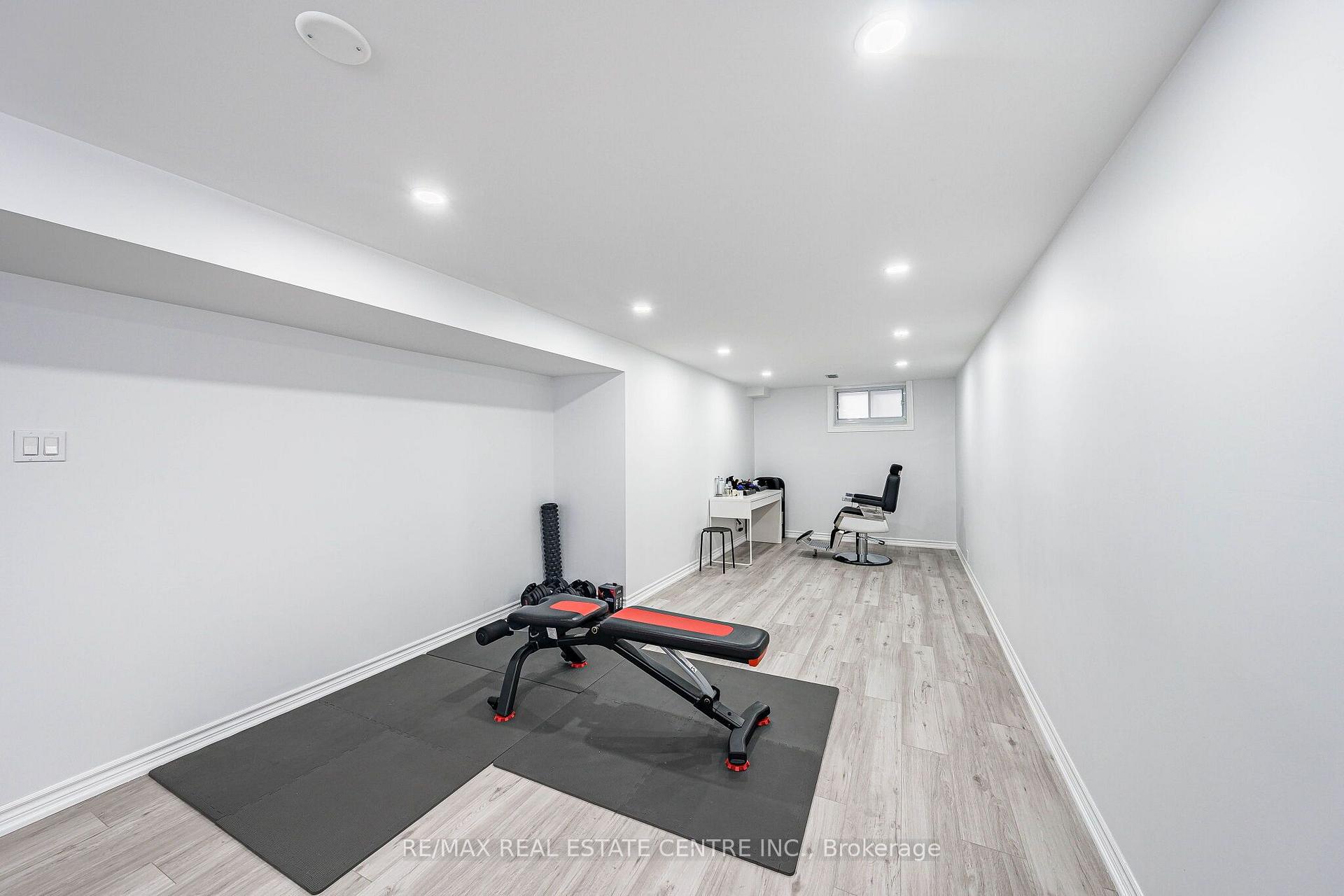Photo 33 of 665 Jane Street, Toronto, Rockcliffe-Smythe — HOMEH