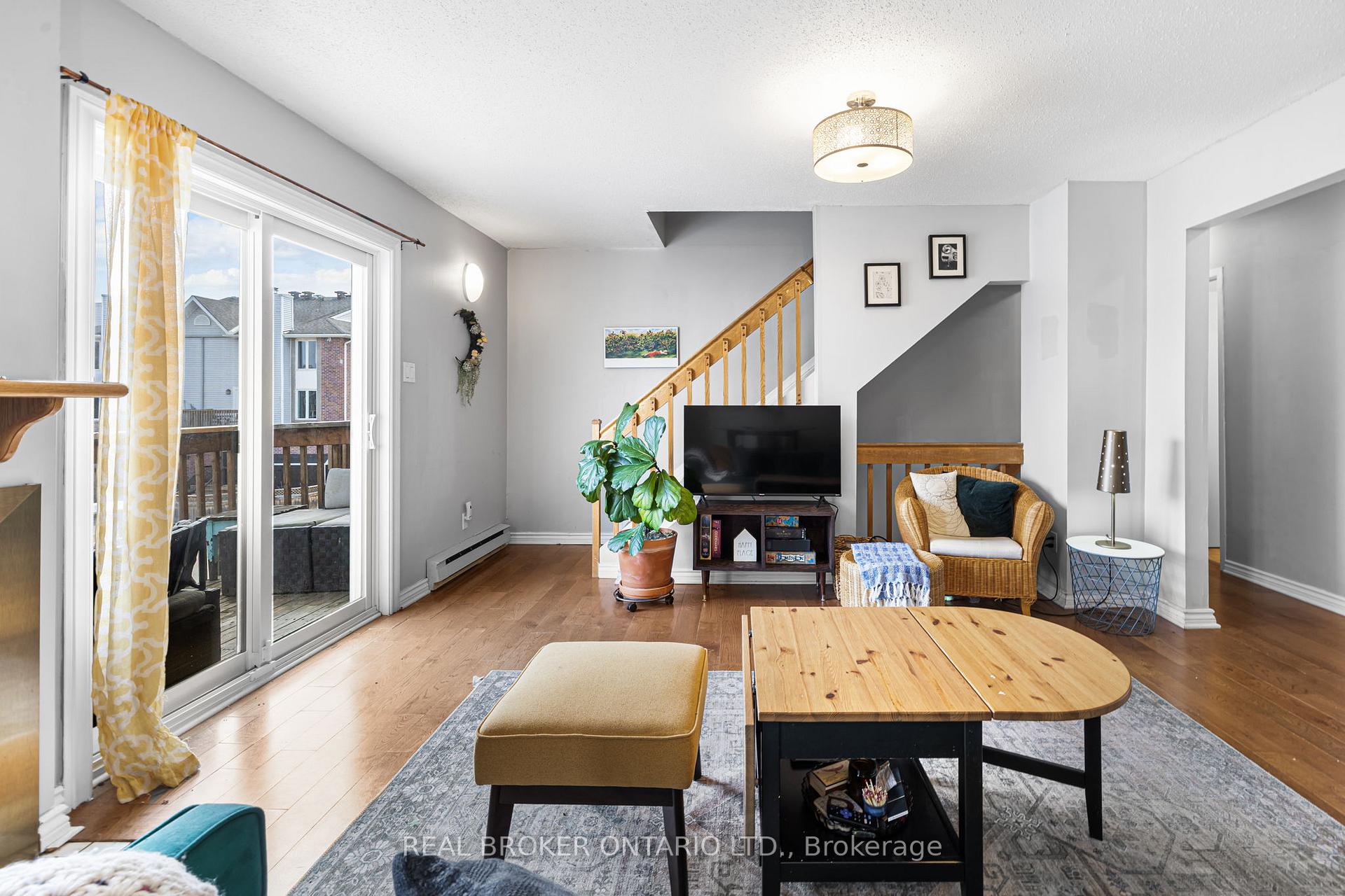 Photo 12 of Unit 3, 7 Timberview Way, Ottawa, Westcliffe Estates — HOMEH