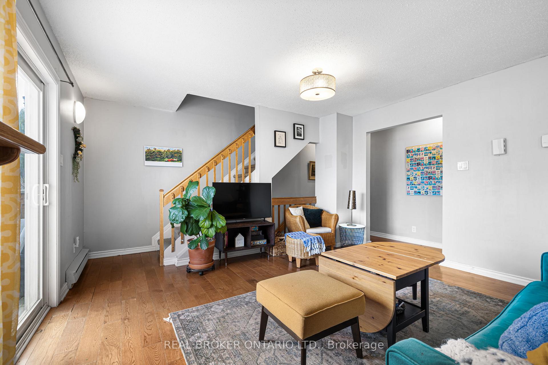 Photo 14 of Unit 3, 7 Timberview Way, Ottawa, Westcliffe Estates — HOMEH