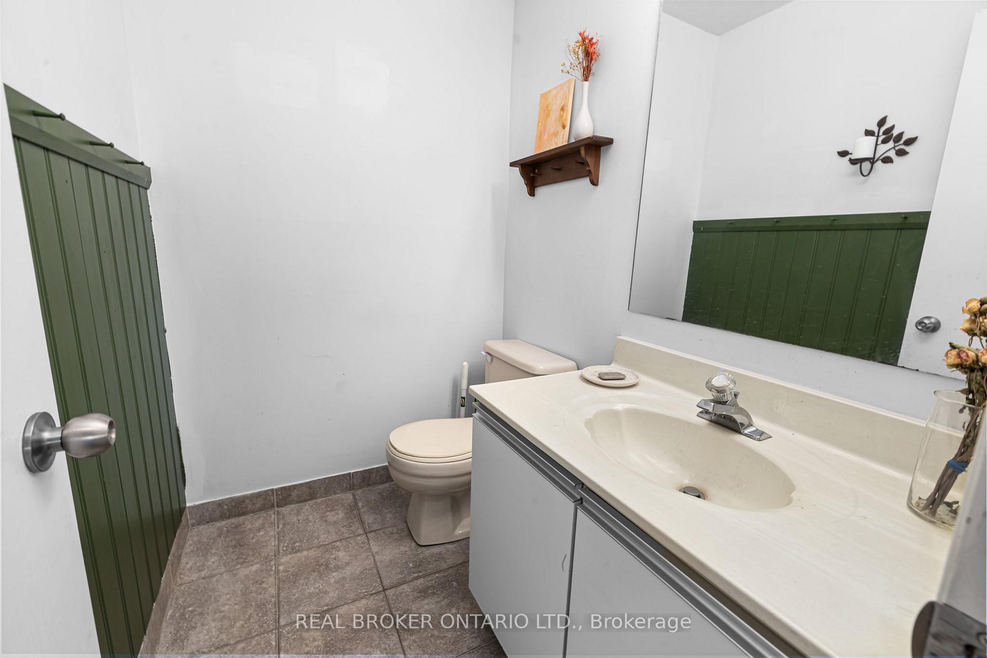 Photo 20 of Unit 3, 7 Timberview Way, Ottawa, Westcliffe Estates — HOMEH
