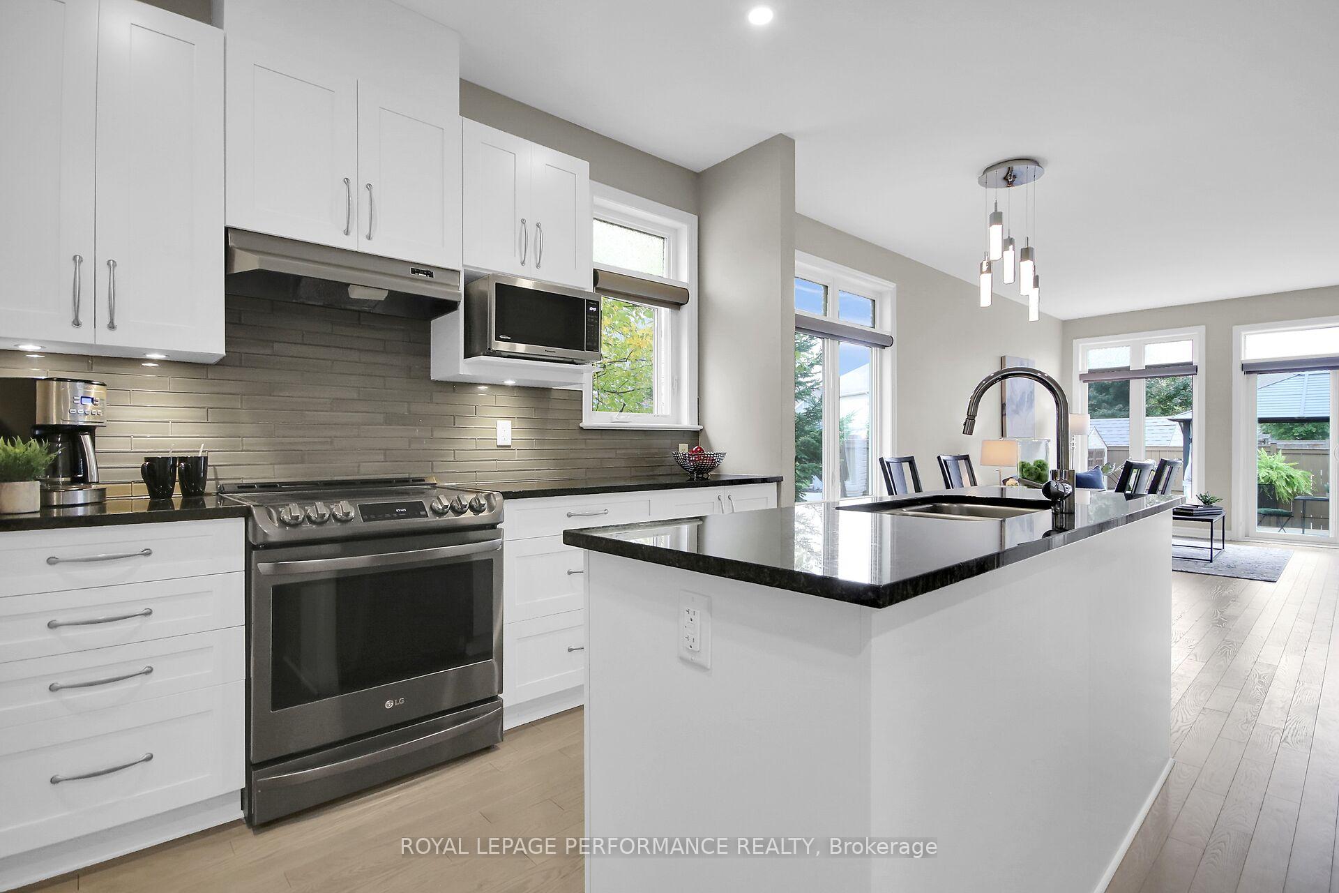 Photo 10 of 522 Silverbell Crescent, Ottawa, Blossom Park/Kemp Park/Findlay Creek — HOMEH