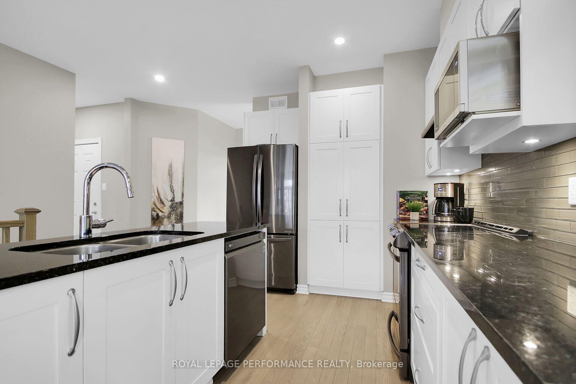 Photo 11 of 522 Silverbell Crescent, Ottawa, Blossom Park/Kemp Park/Findlay Creek — HOMEH