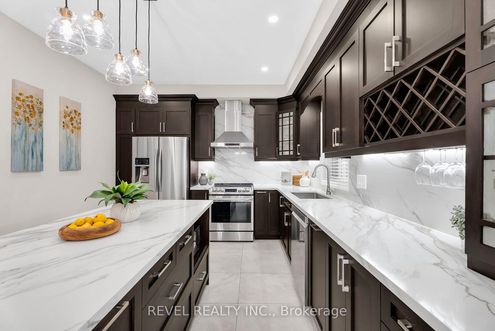 Photo 9 of 14 Devonleigh Drive, Amaranth, Rural Amaranth — HOMEH