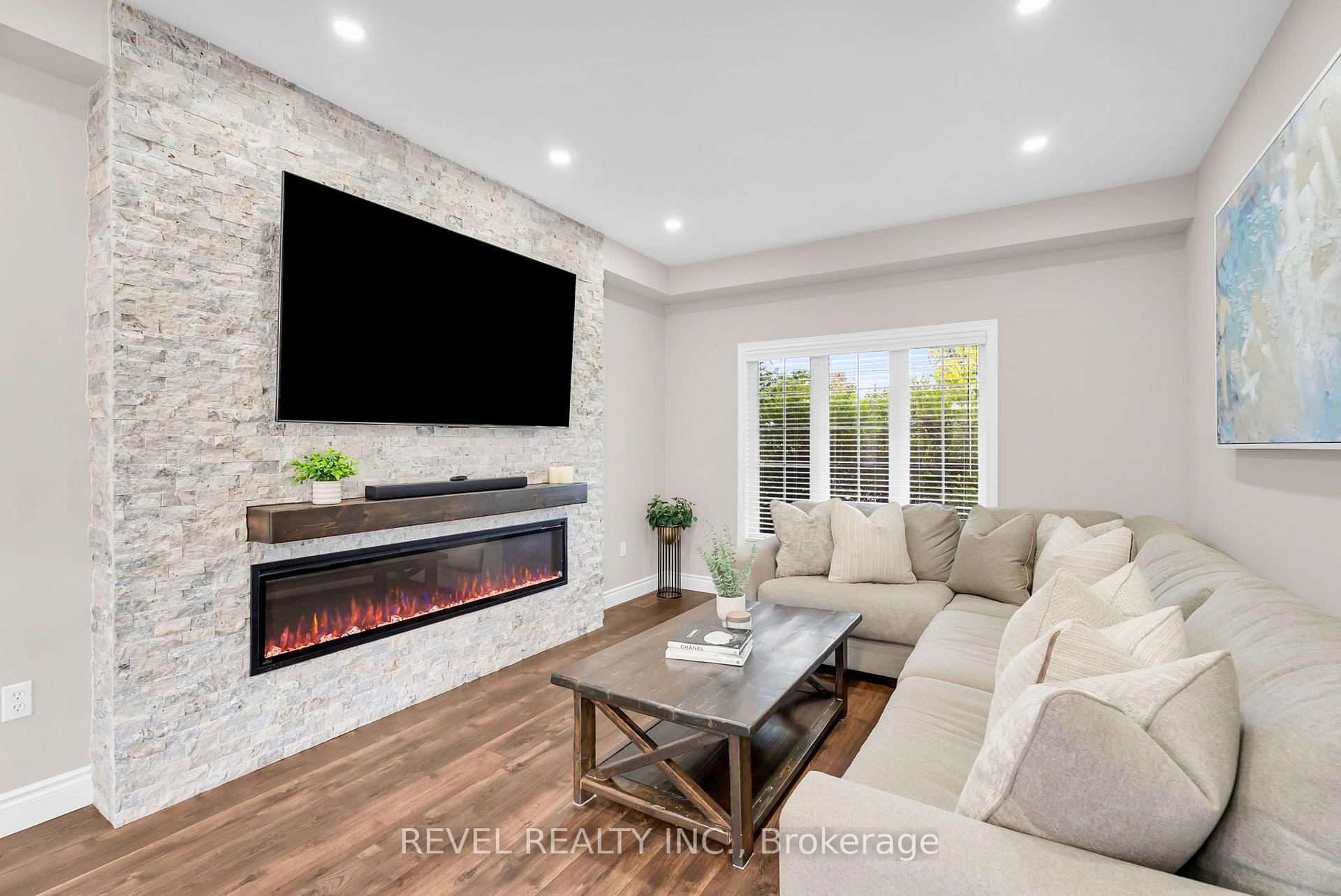 Photo 14 of 14 Devonleigh Drive, Amaranth, Rural Amaranth — HOMEH