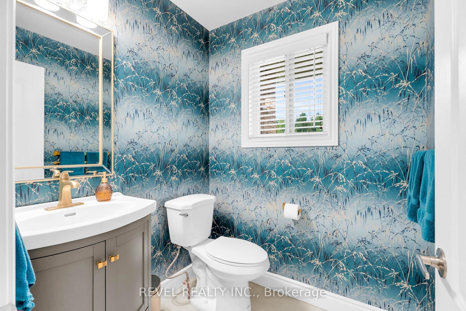 Photo 17 of 14 Devonleigh Drive, Amaranth, Rural Amaranth — HOMEH