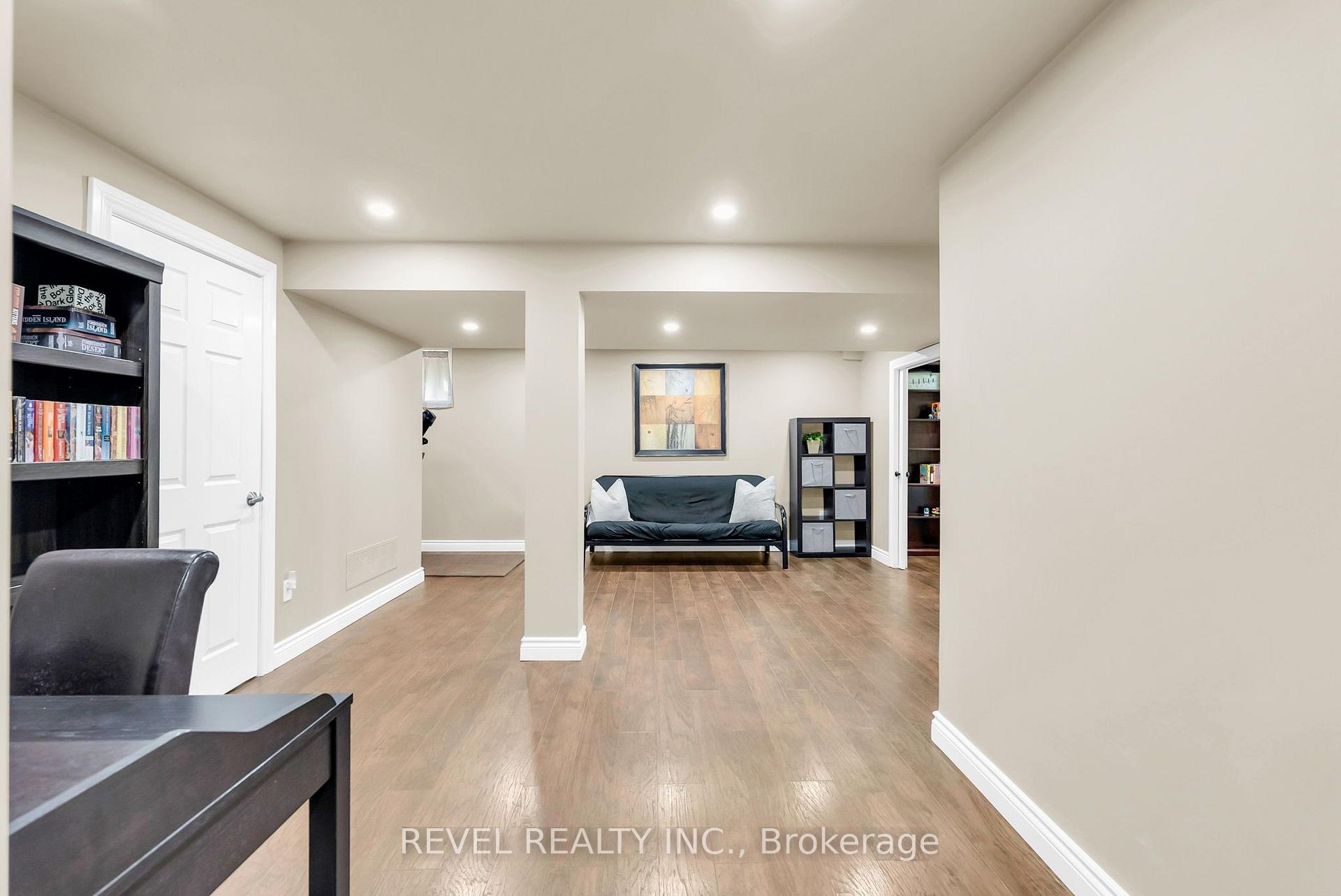 Photo 30 of 14 Devonleigh Drive, Amaranth, Rural Amaranth — HOMEH