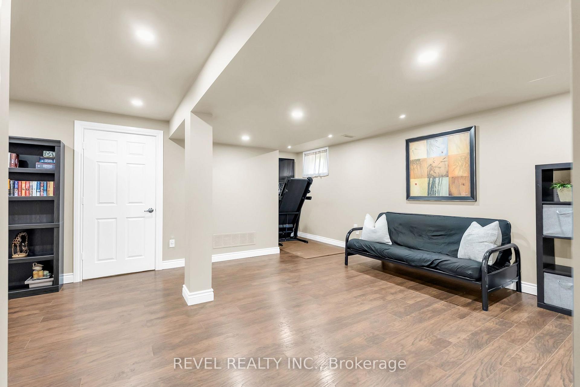 Photo 31 of 14 Devonleigh Drive, Amaranth, Rural Amaranth — HOMEH
