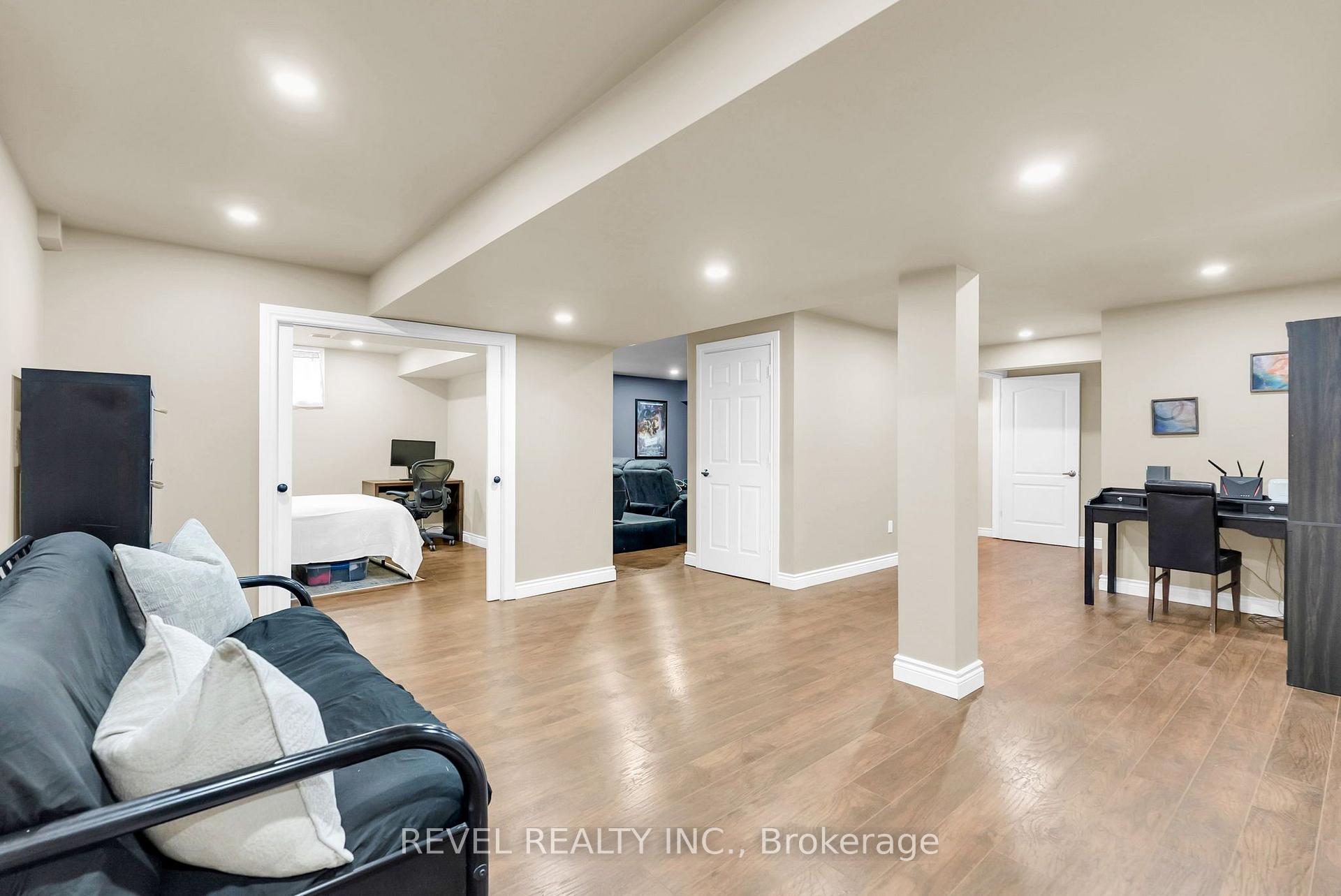 Photo 32 of 14 Devonleigh Drive, Amaranth, Rural Amaranth — HOMEH