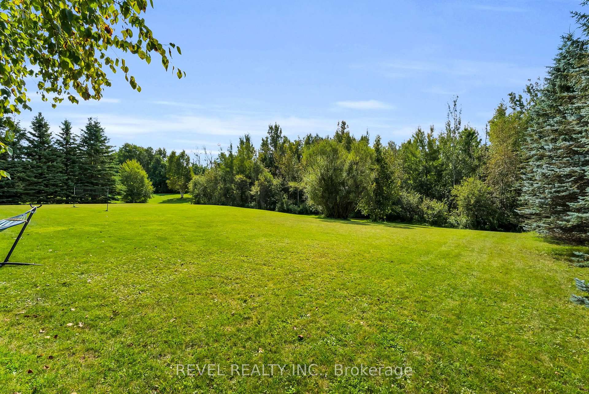 Photo 43 of 14 Devonleigh Drive, Amaranth, Rural Amaranth — HOMEH