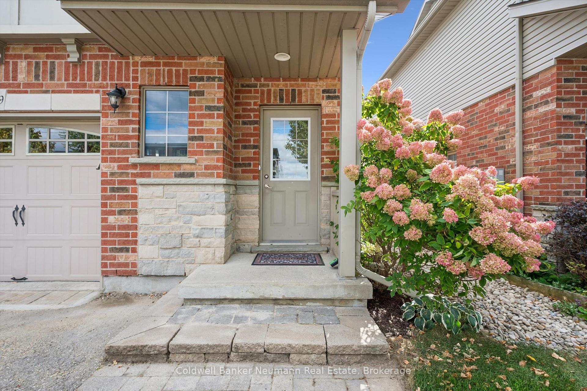 Photo 2 of 89 Washburn Drive, Guelph, Grange Road — HOMEH