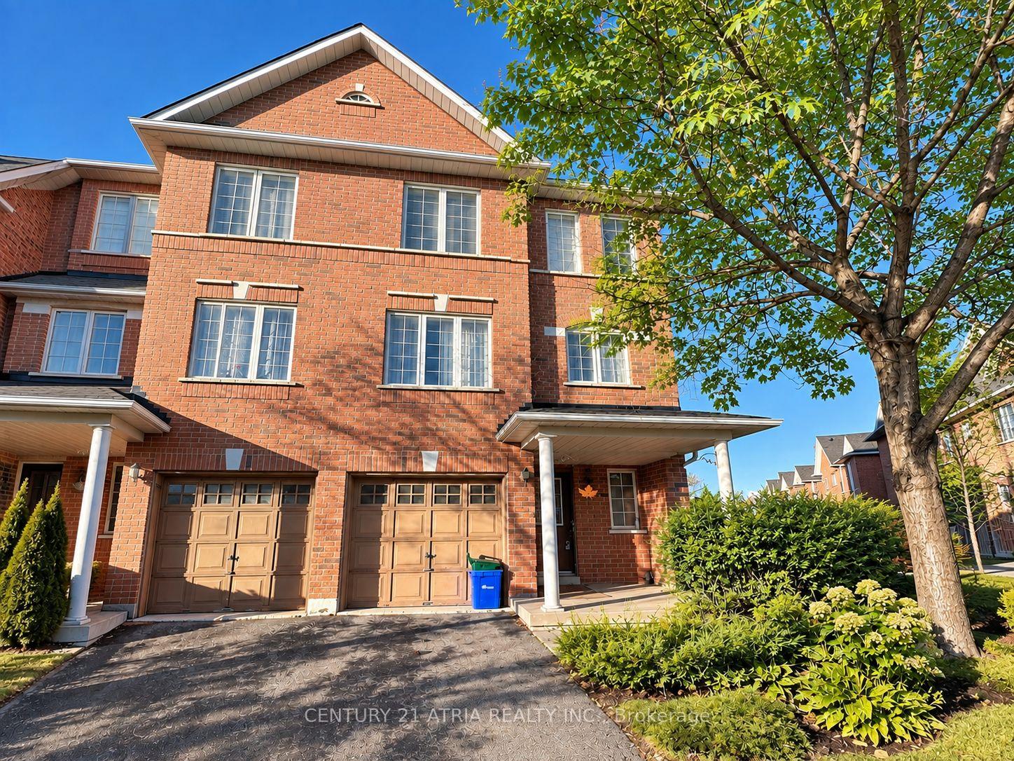 Photo 1 of 28 Interlacken Way, Markham, Unionville — HOMEH