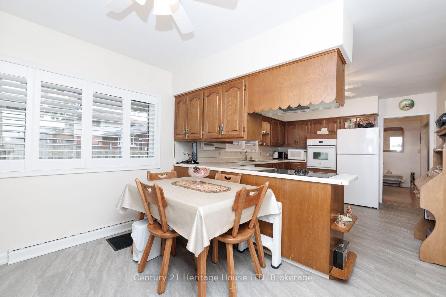 Photo 19 of 5159 Shirley Avenue, Niagara Falls, Cherrywood — HOMEH