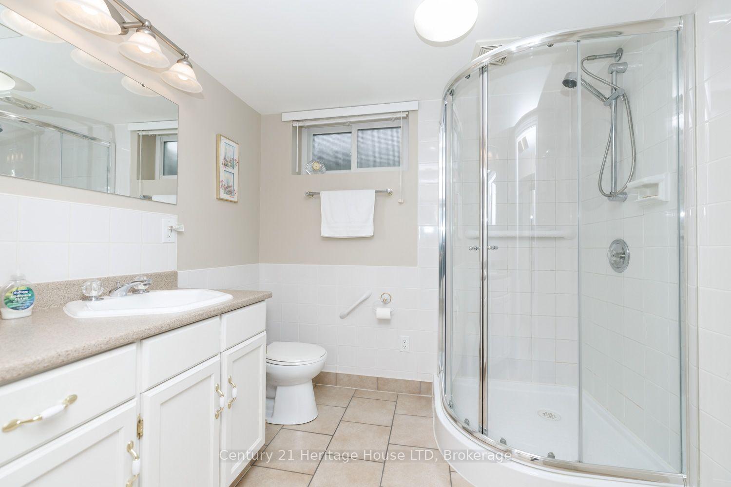 Photo 33 of 5159 Shirley Avenue, Niagara Falls, Cherrywood — HOMEH
