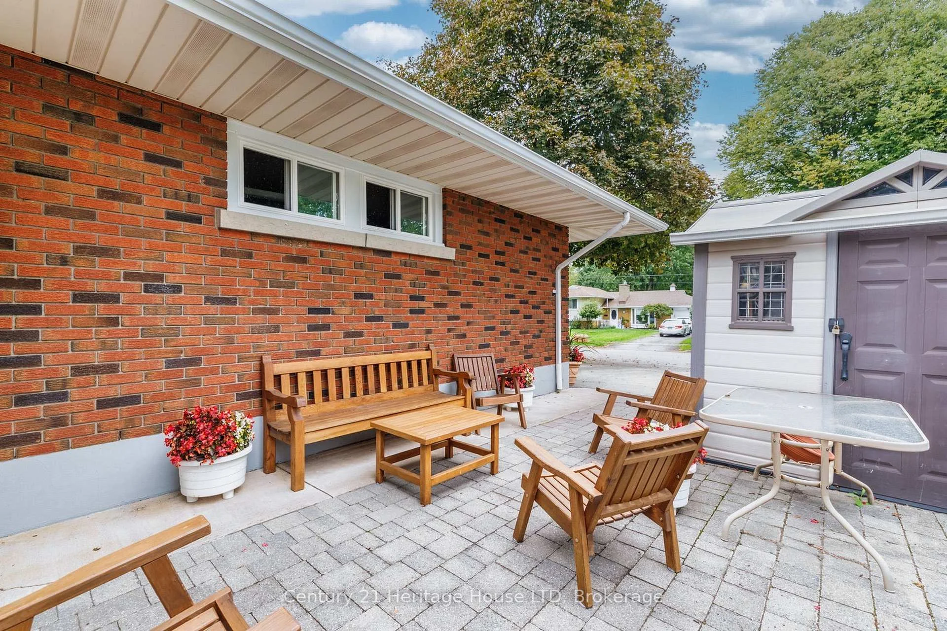 Photo 12 of 5159 Shirley Avenue, Niagara Falls, Cherrywood — HOMEH