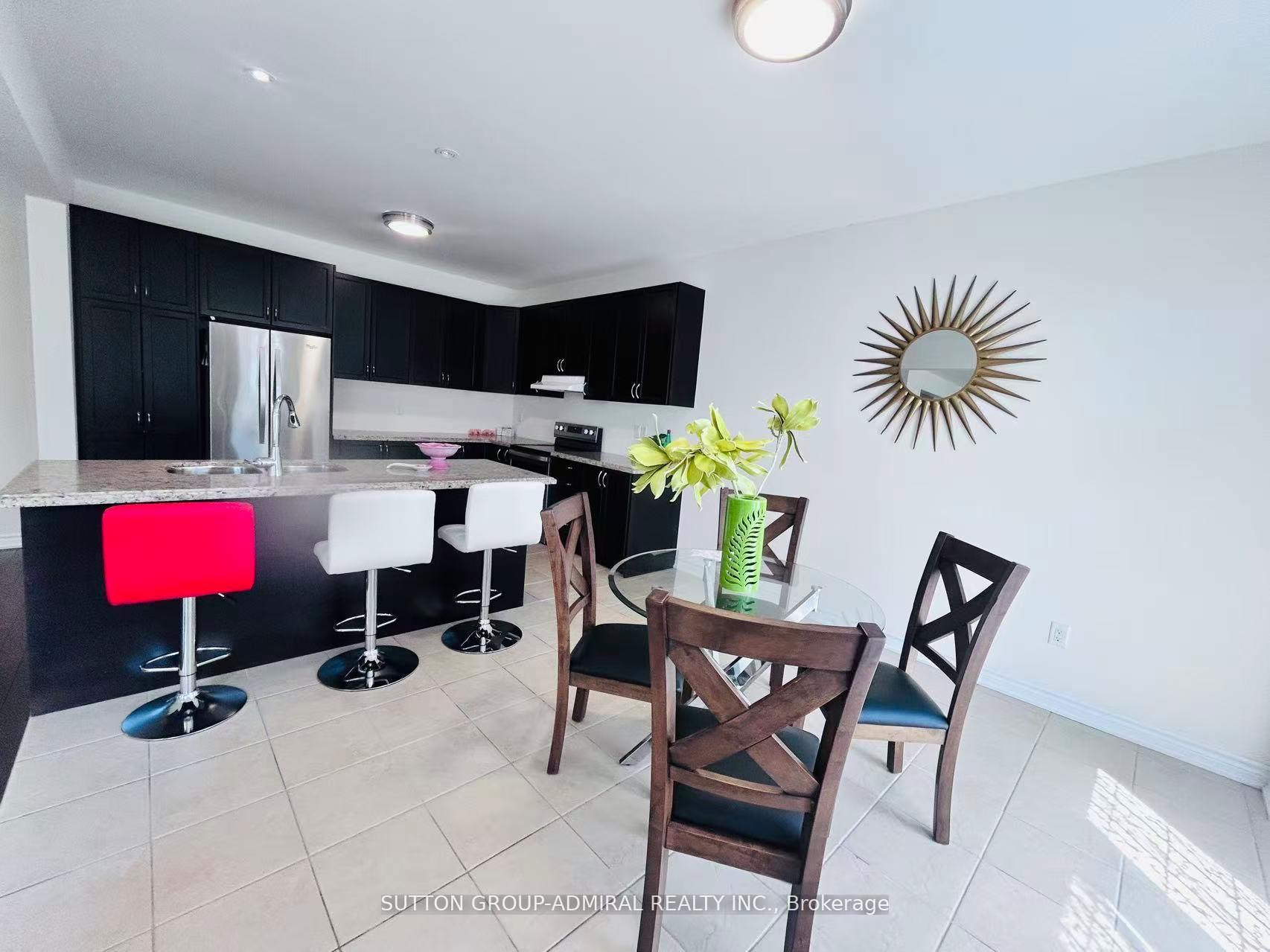 Photo 15 of 81 Livante Court, Markham, Victoria Square — HOMEH