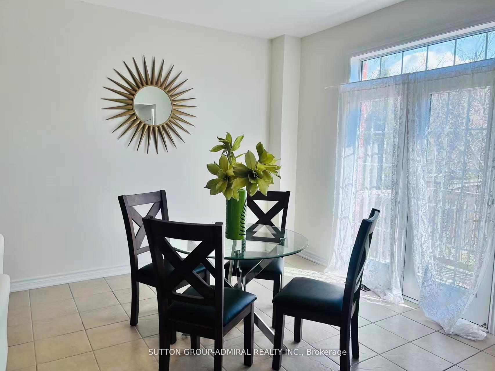 Photo 18 of 81 Livante Court, Markham, Victoria Square — HOMEH