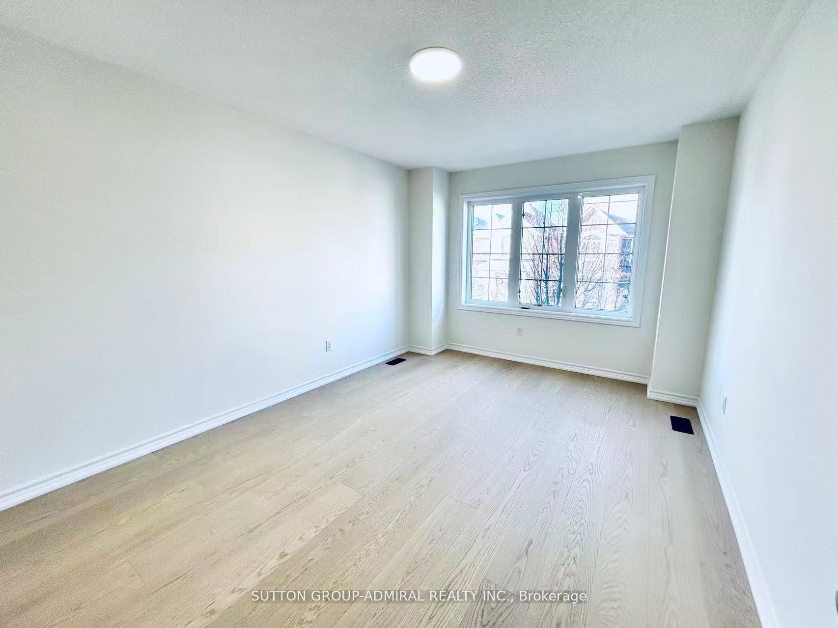 Photo 33 of 81 Livante Court, Markham, Victoria Square — HOMEH