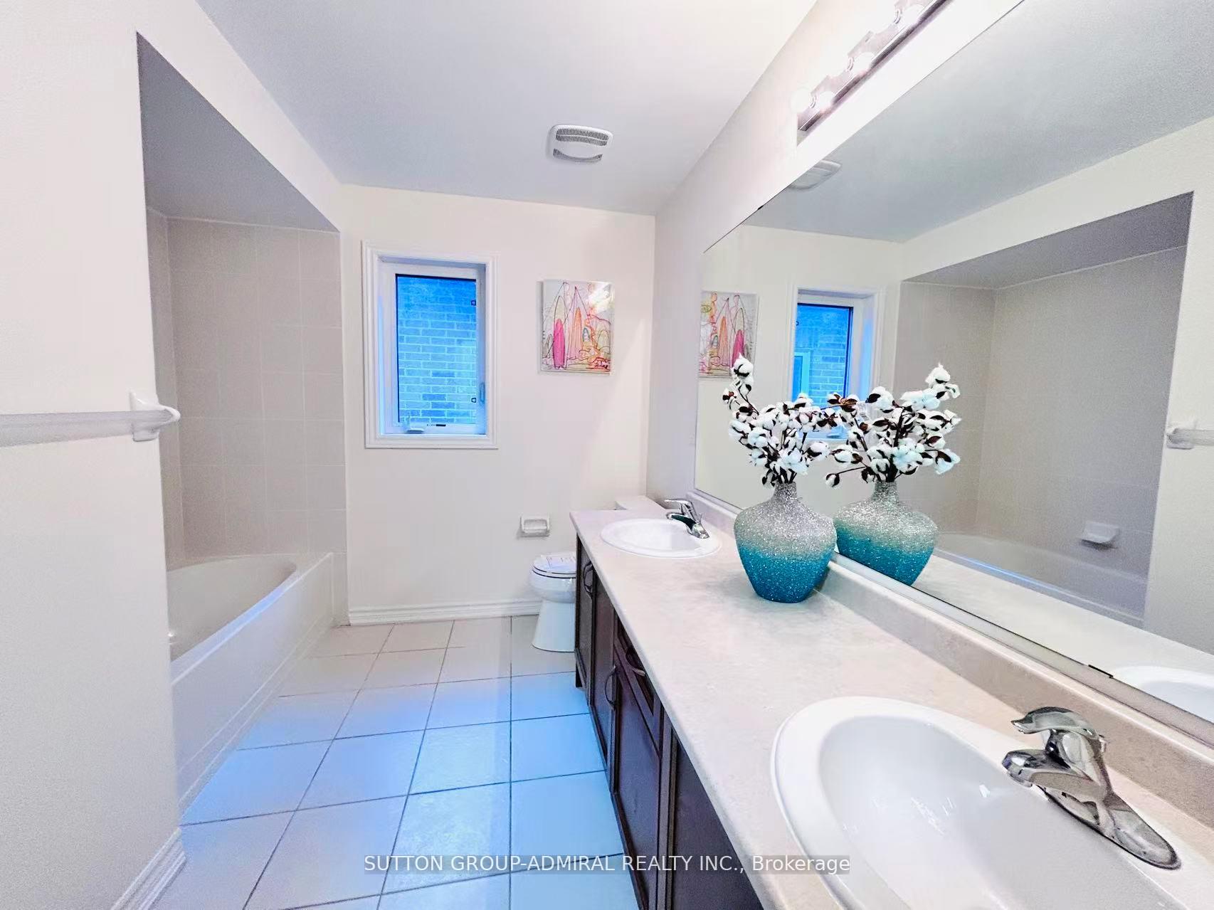 Photo 34 of 81 Livante Court, Markham, Victoria Square — HOMEH