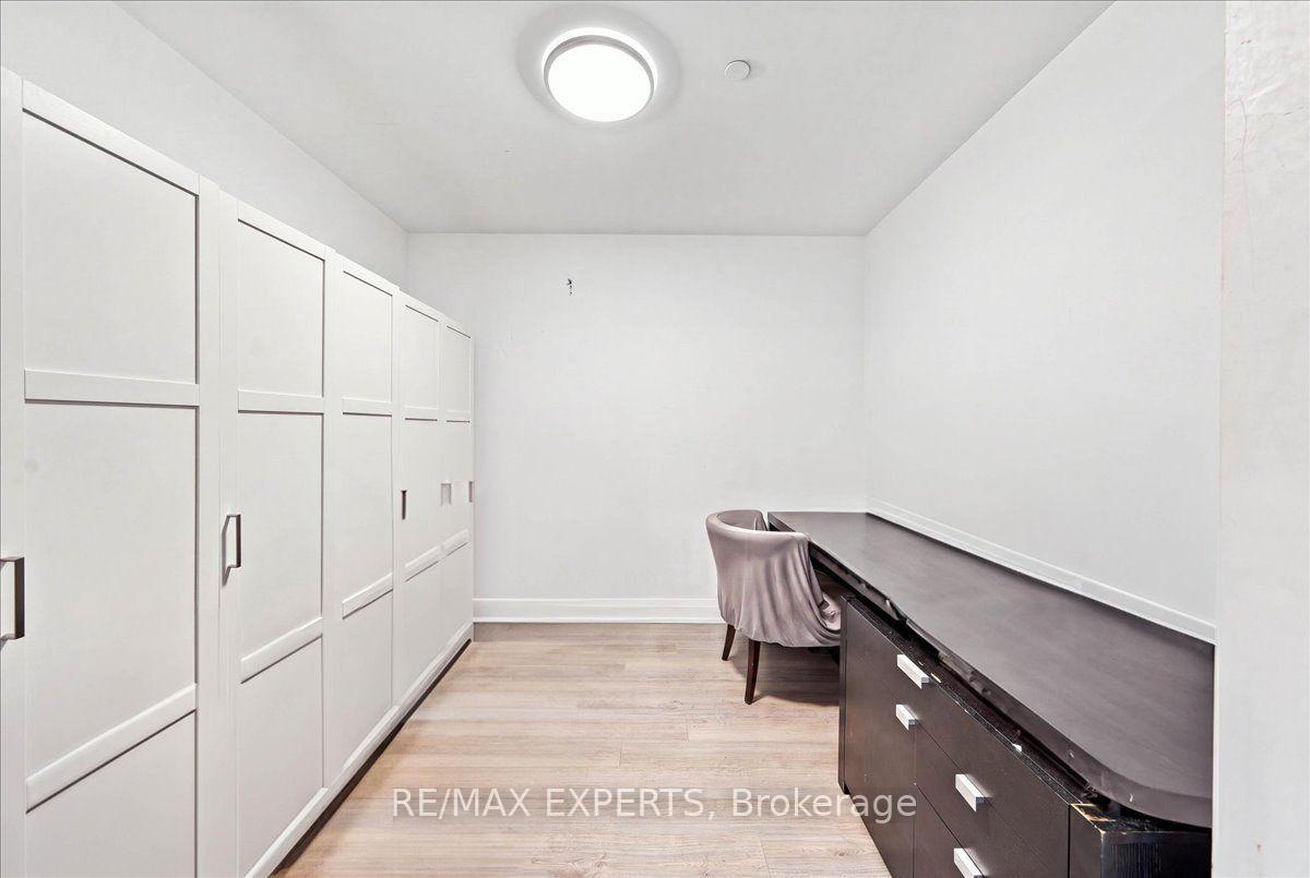 Photo 15 of Unit 401, 77 Mutual Street, Toronto, Church-Yonge Corridor — HOMEH