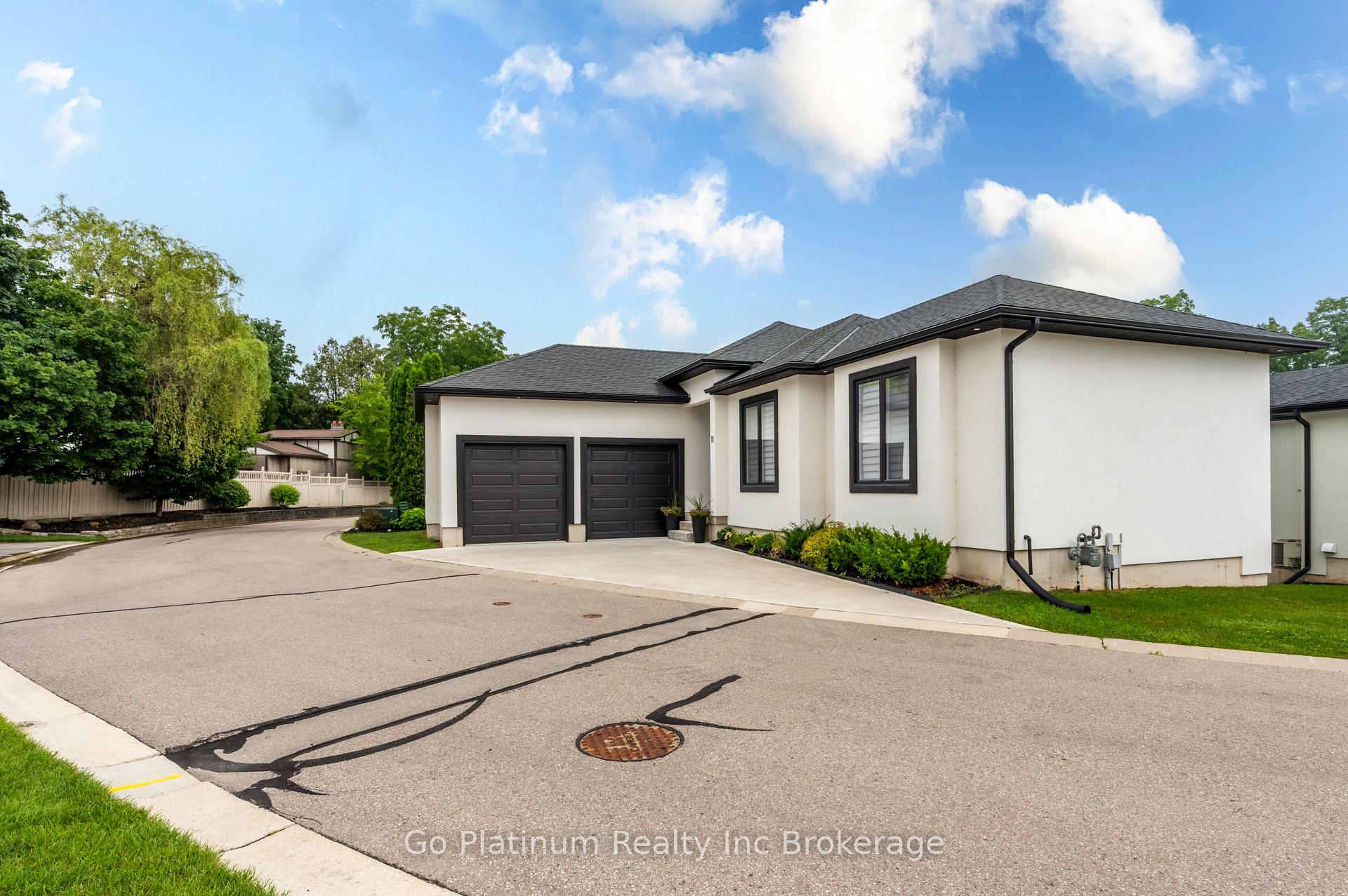 Photo 2 of Unit 11, 5 John Pound Road, Tillsonburg — HOMEH