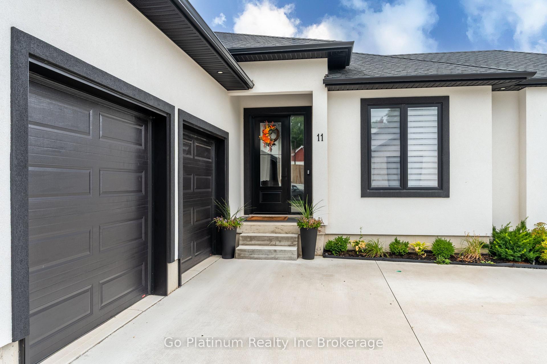 Photo 4 of Unit 11, 5 John Pound Road, Tillsonburg — HOMEH