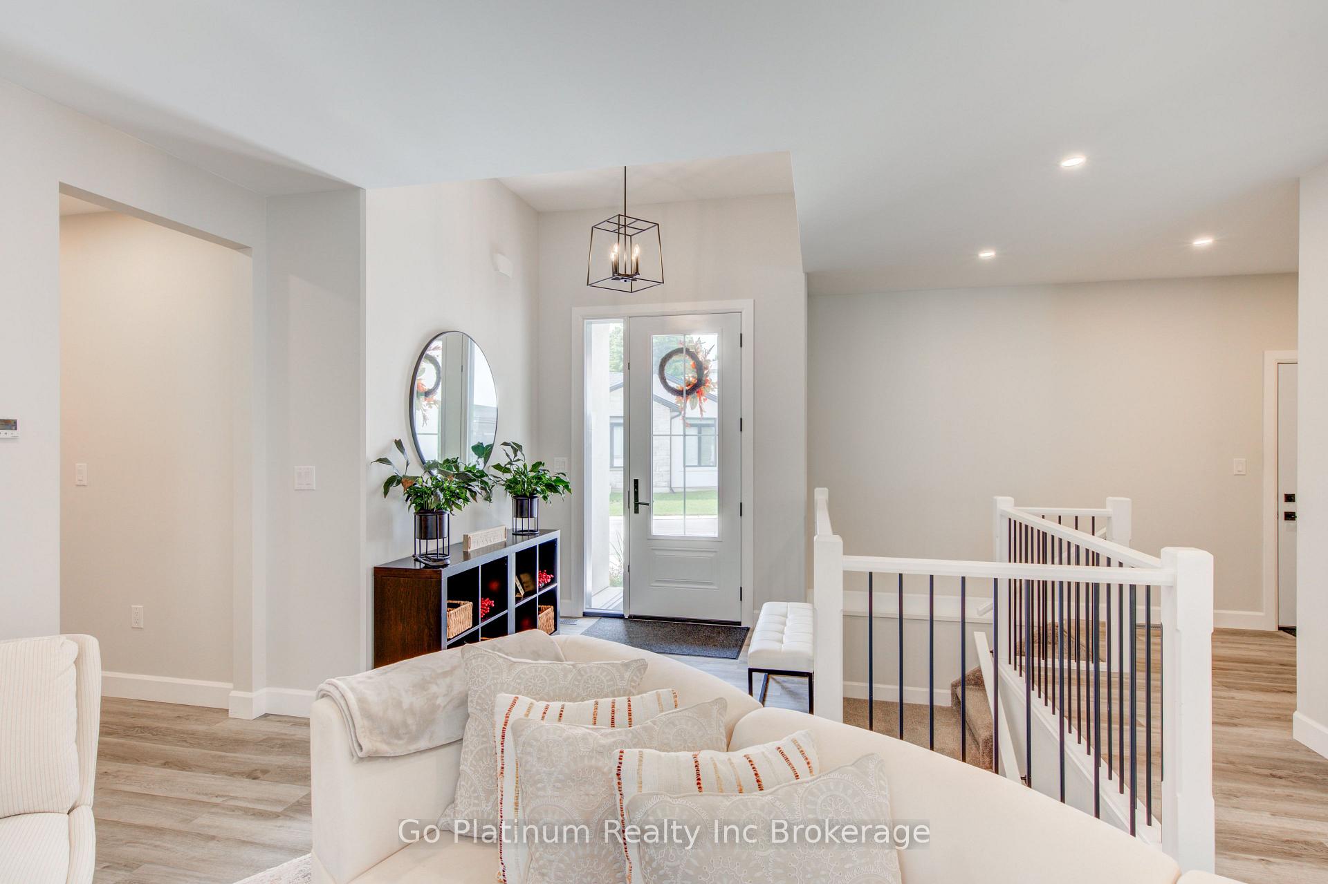 Photo 8 of Unit 11, 5 John Pound Road, Tillsonburg — HOMEH