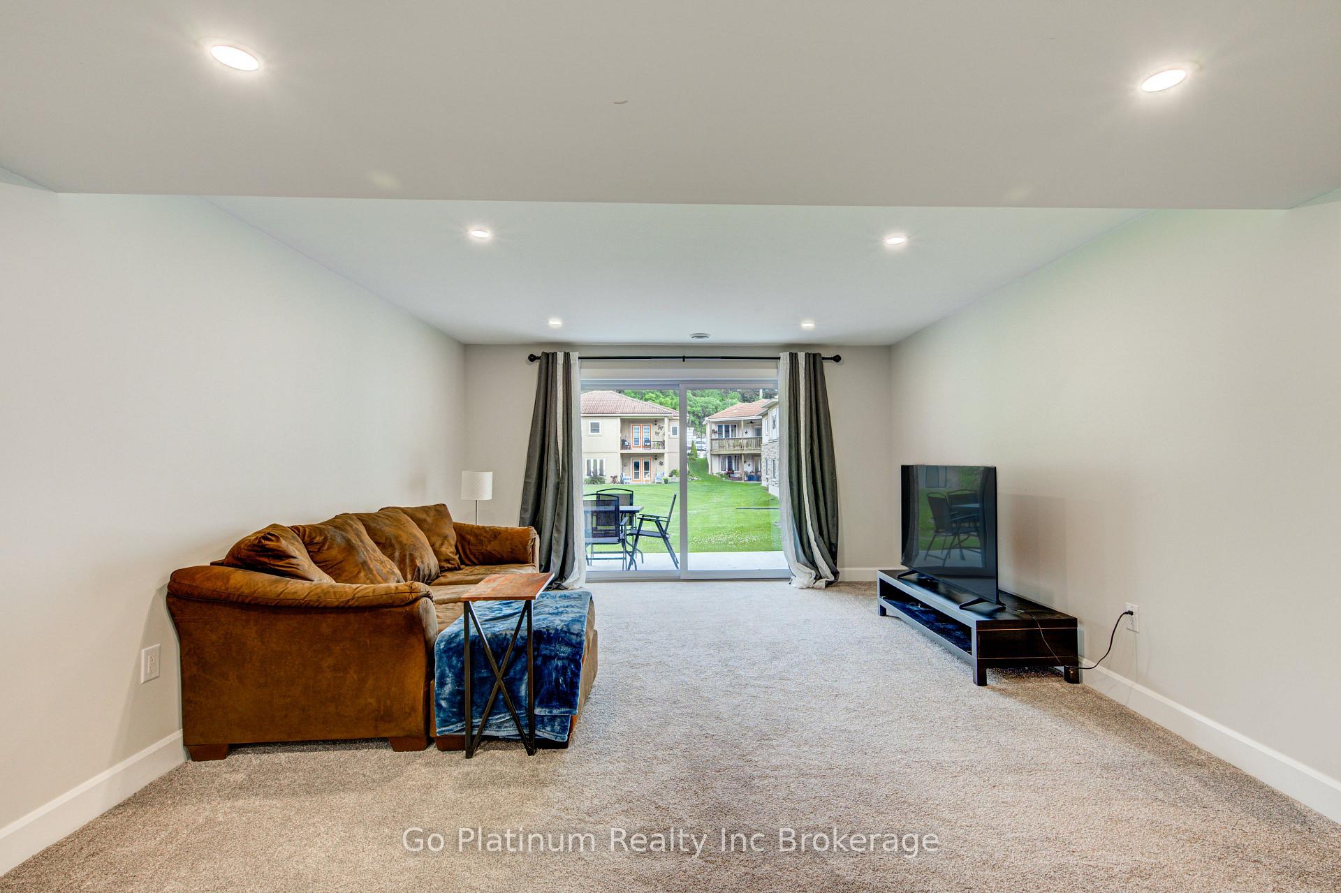 Photo 37 of Unit 11, 5 John Pound Road, Tillsonburg — HOMEH