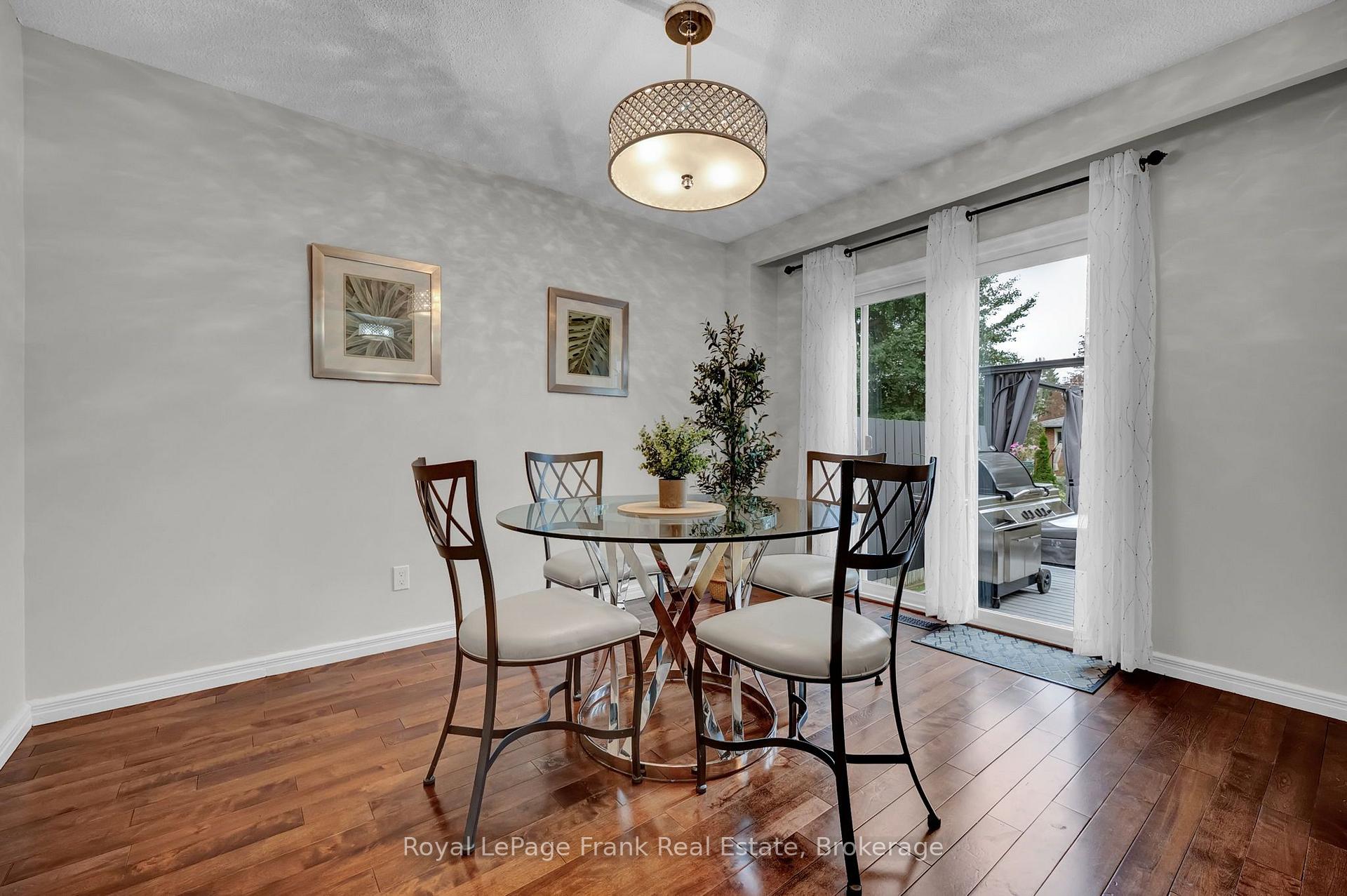 Photo 13 of 117 Lawrence Crescent, Clarington, Bowmanville — HOMEH