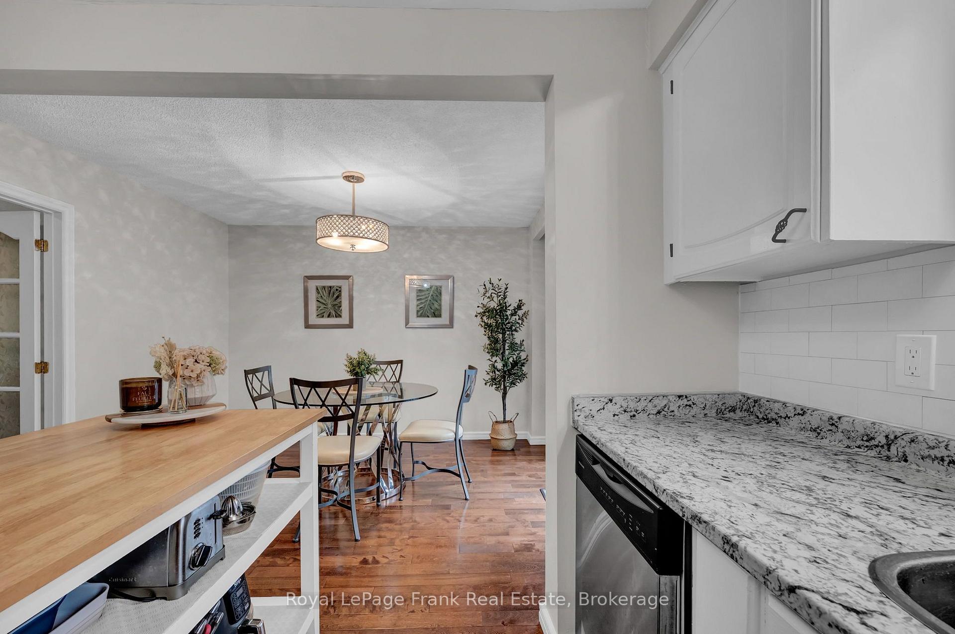 Photo 18 of 117 Lawrence Crescent, Clarington, Bowmanville — HOMEH