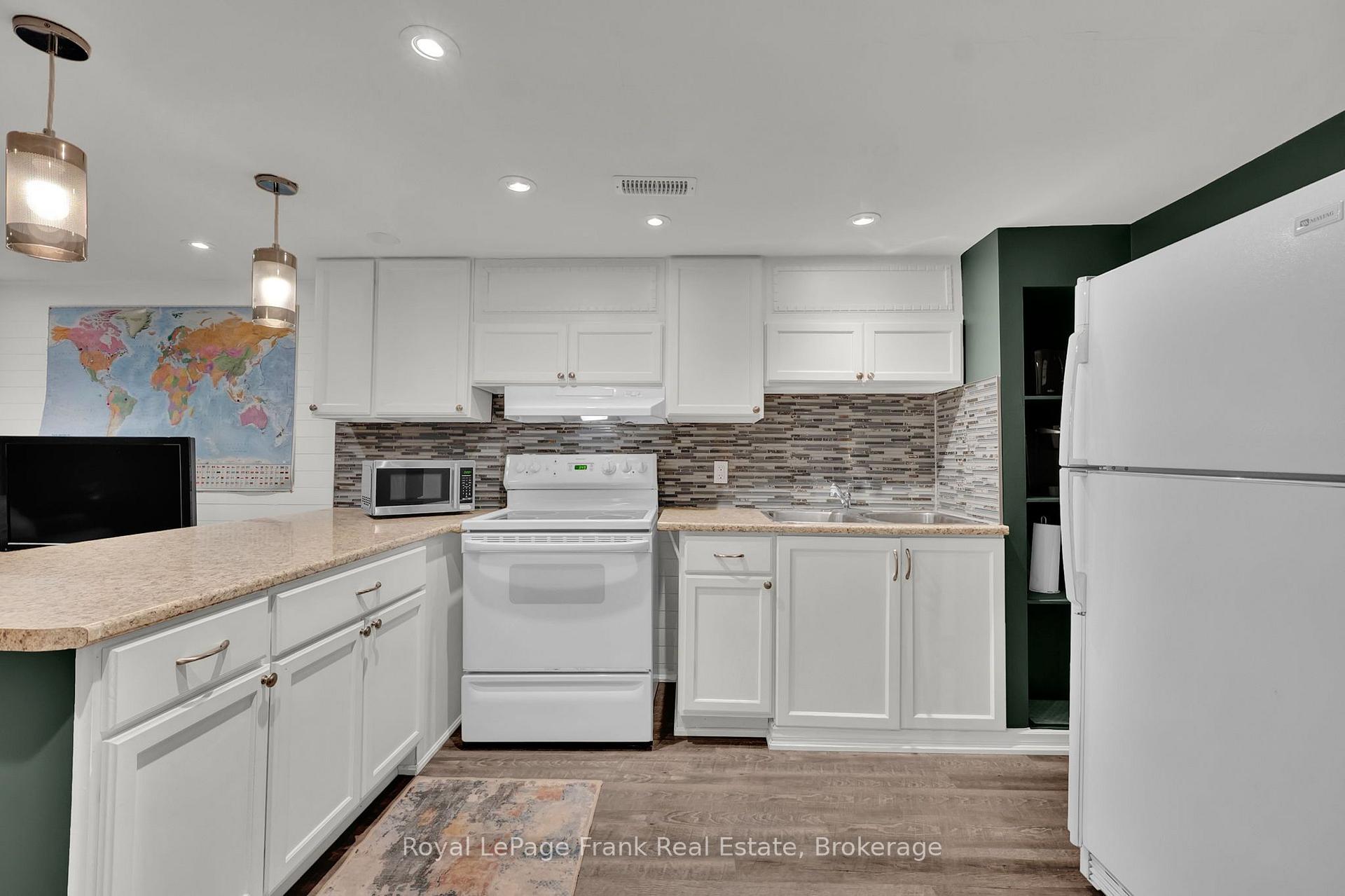 Photo 32 of 117 Lawrence Crescent, Clarington, Bowmanville — HOMEH